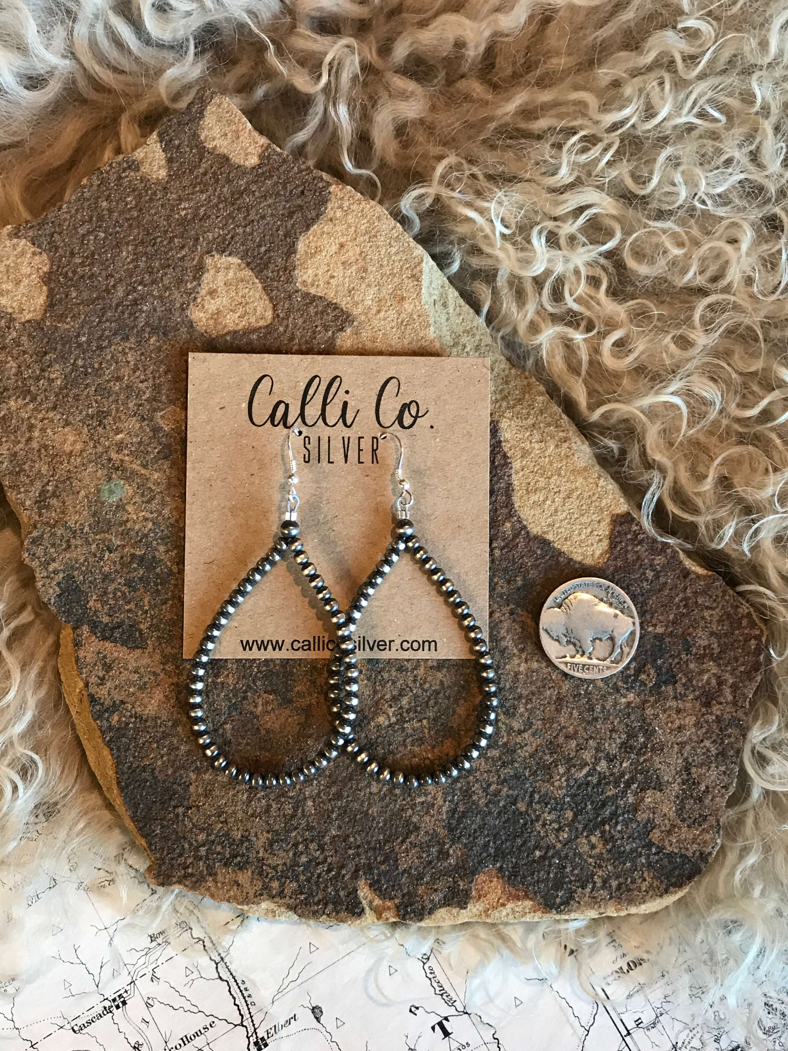The 3mm Grande Teardrop Hoops - Image 2