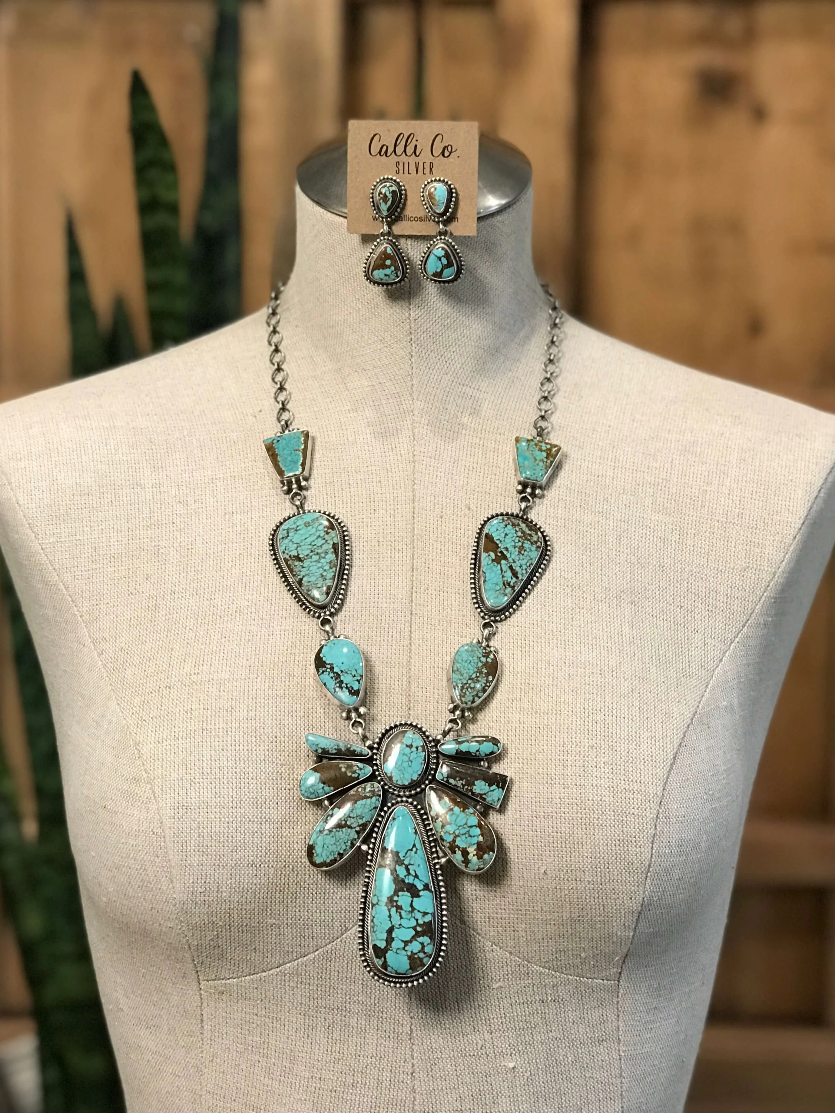 The Alabaster Turquoise Statement Necklace Set - Image 2