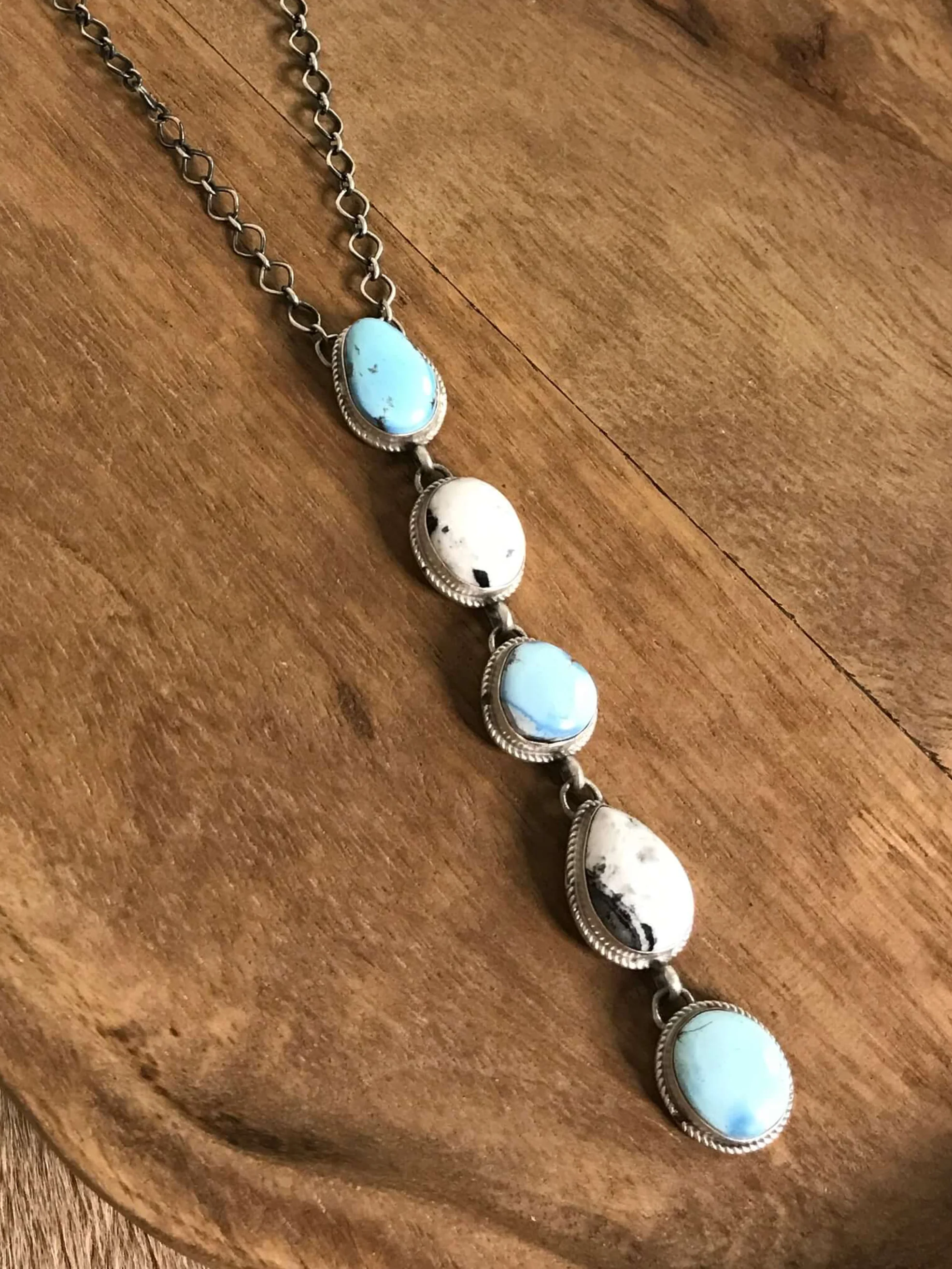 The Arroyo 5 Stone Lariat Necklace, 1