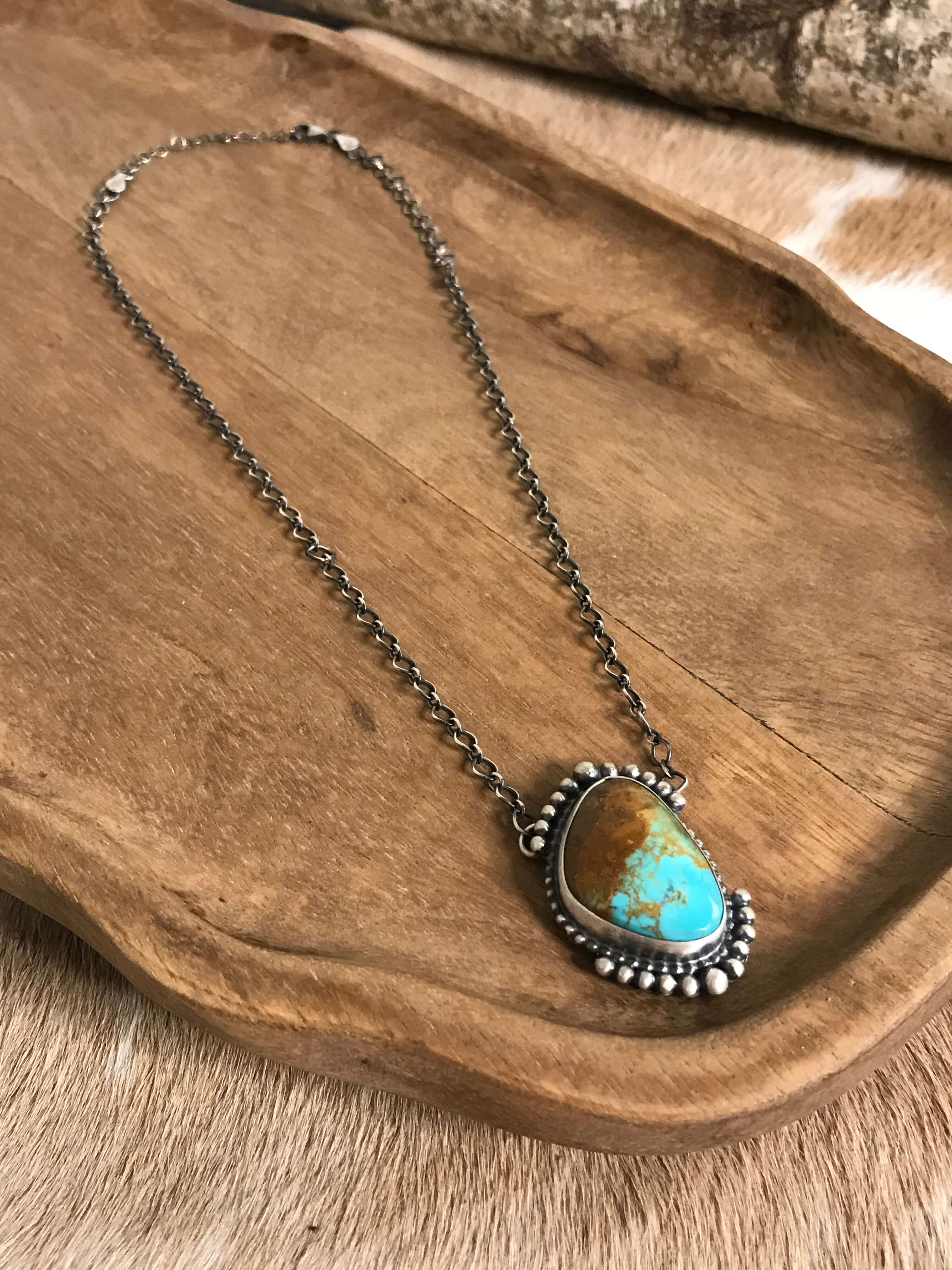 The Ballena Necklace in Turquoise, 1 - Image 3
