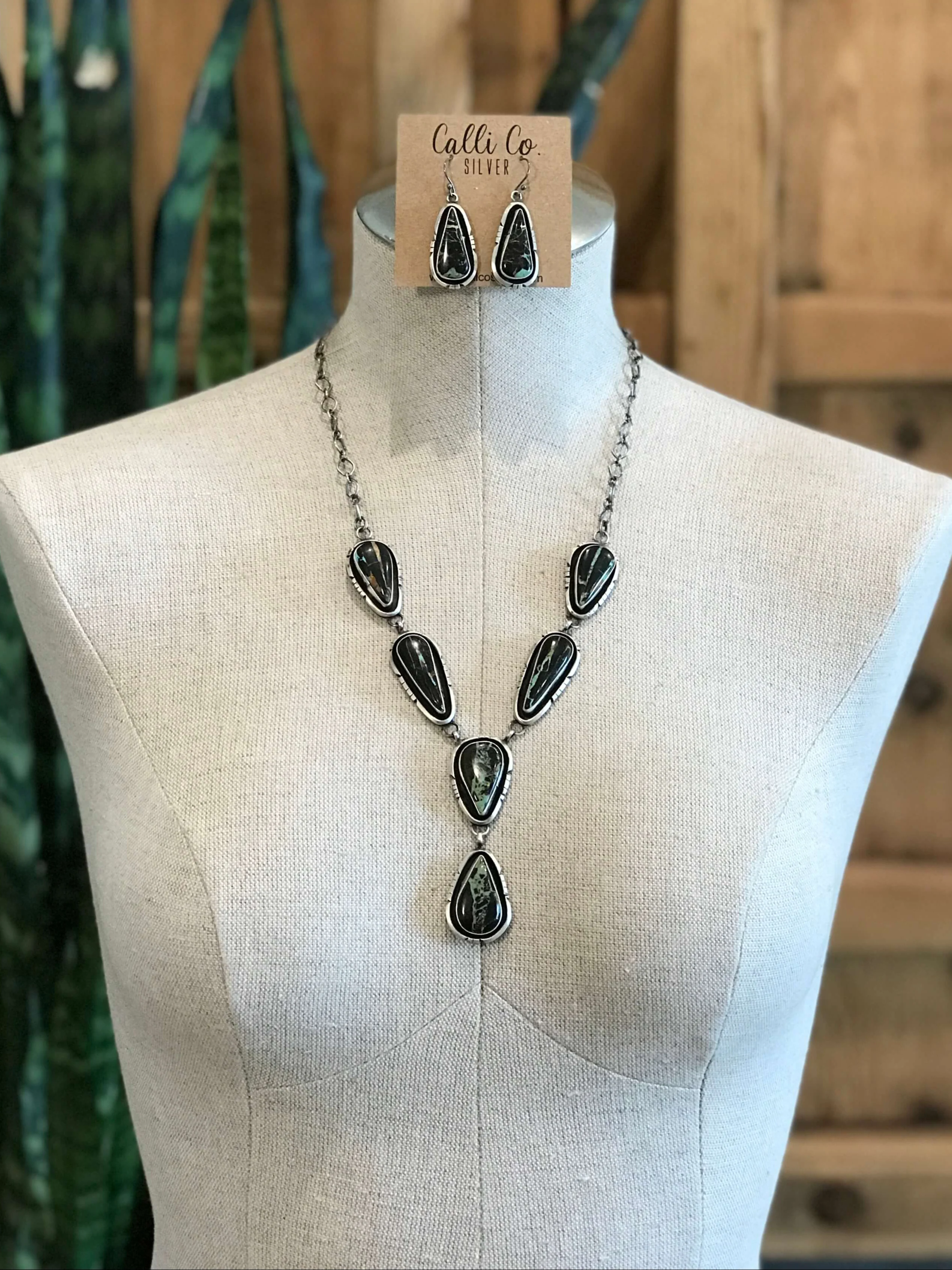 The Black Jack Lariat Necklace Set, 1 - Image 2