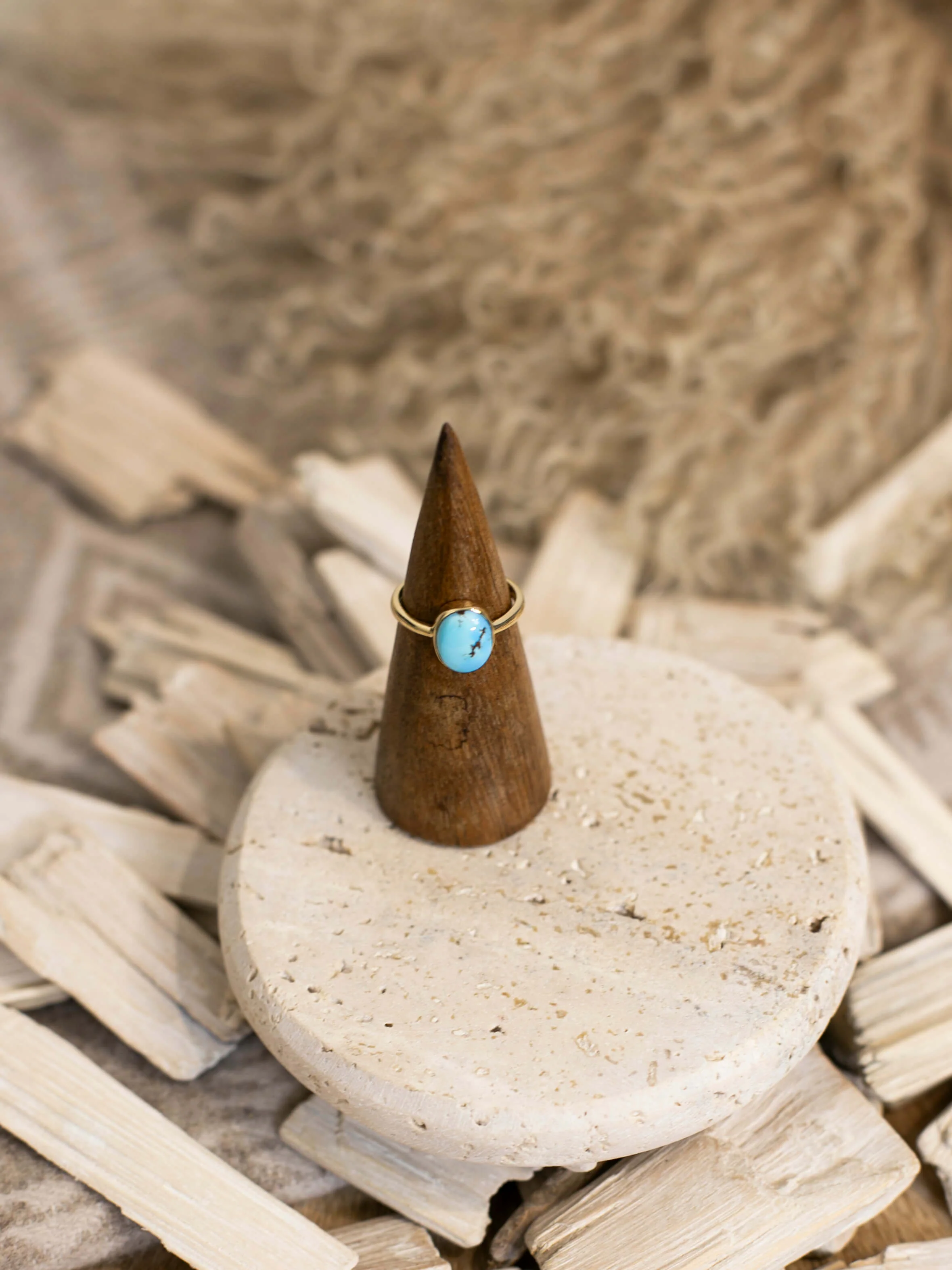 The Bordeaux 14k and Turquoise Ring 14, Sz 7 - Image 2