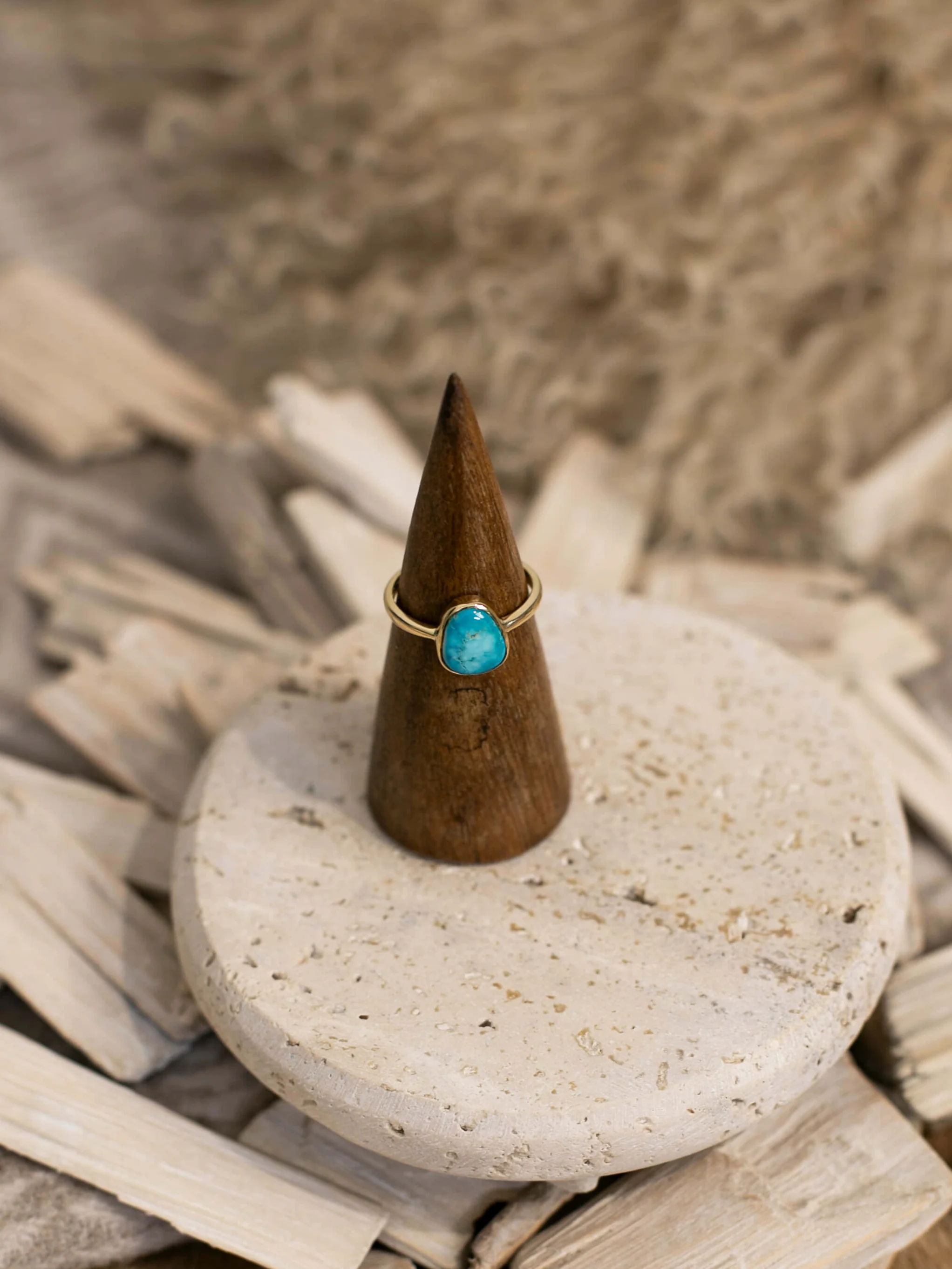 The Bordeaux 14k and Turquoise Ring 6, Sz 8 - Image 4