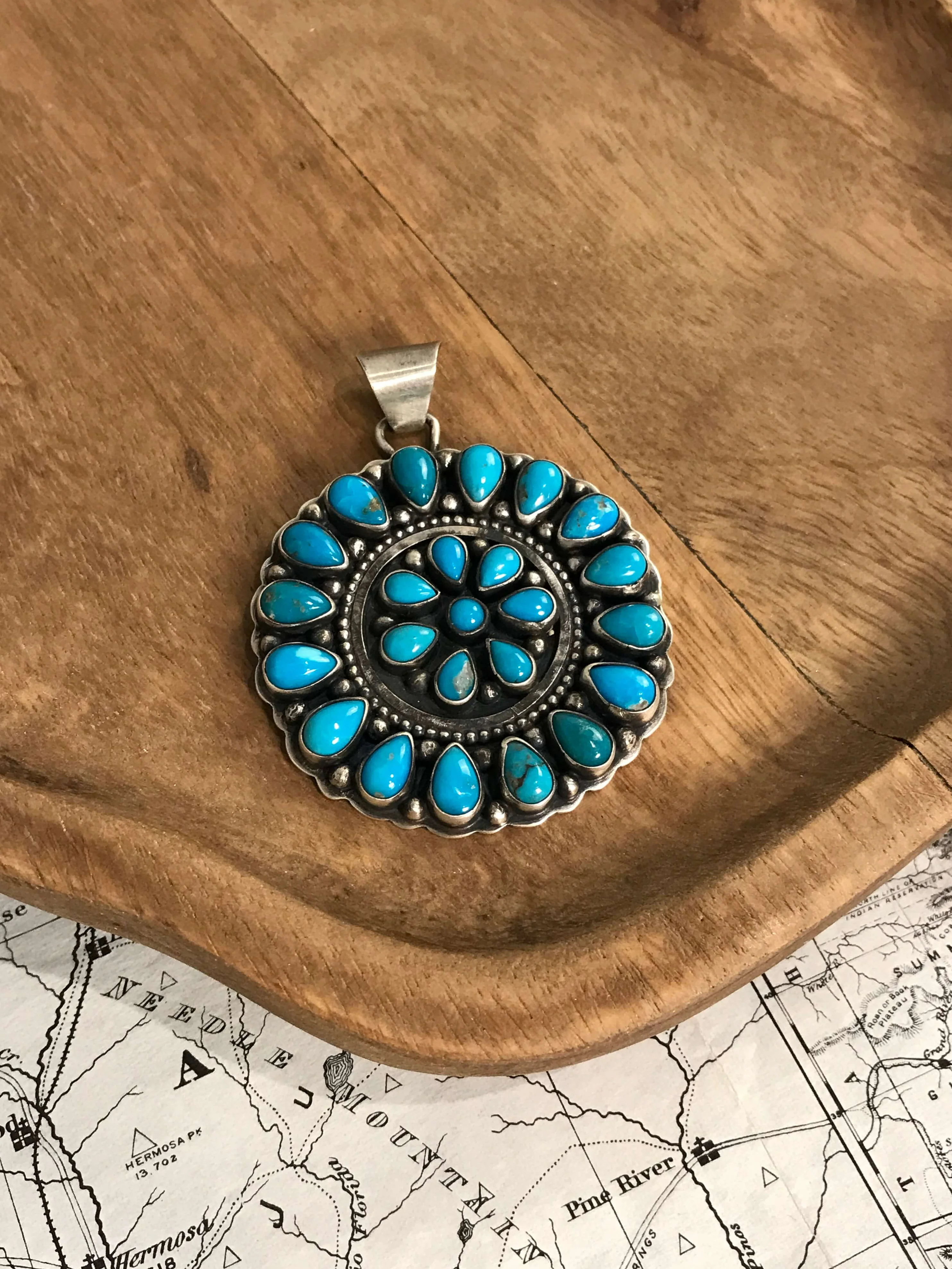 The Bowens Pendant