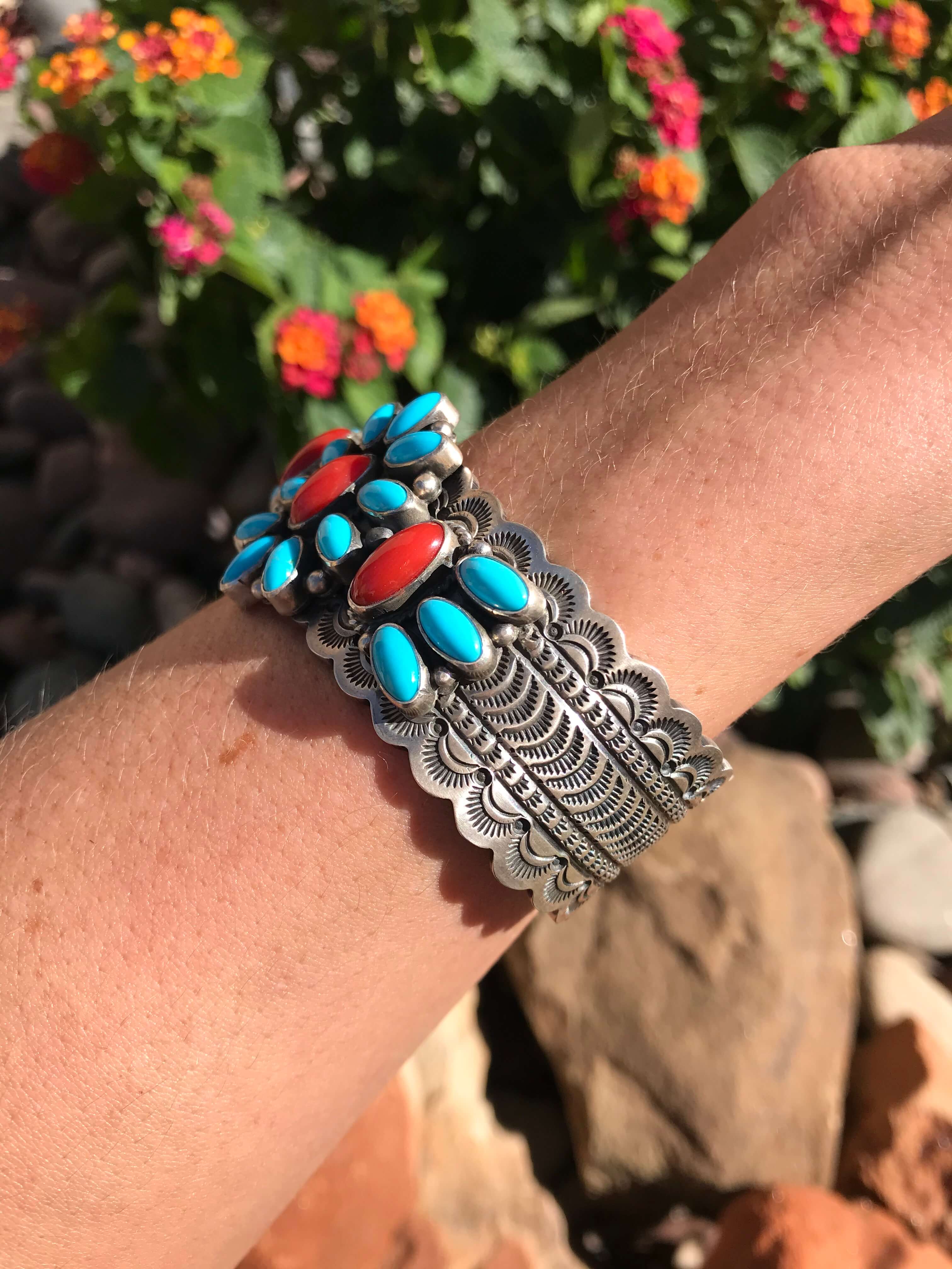 The Calladitto Coral Cuff - Image 6