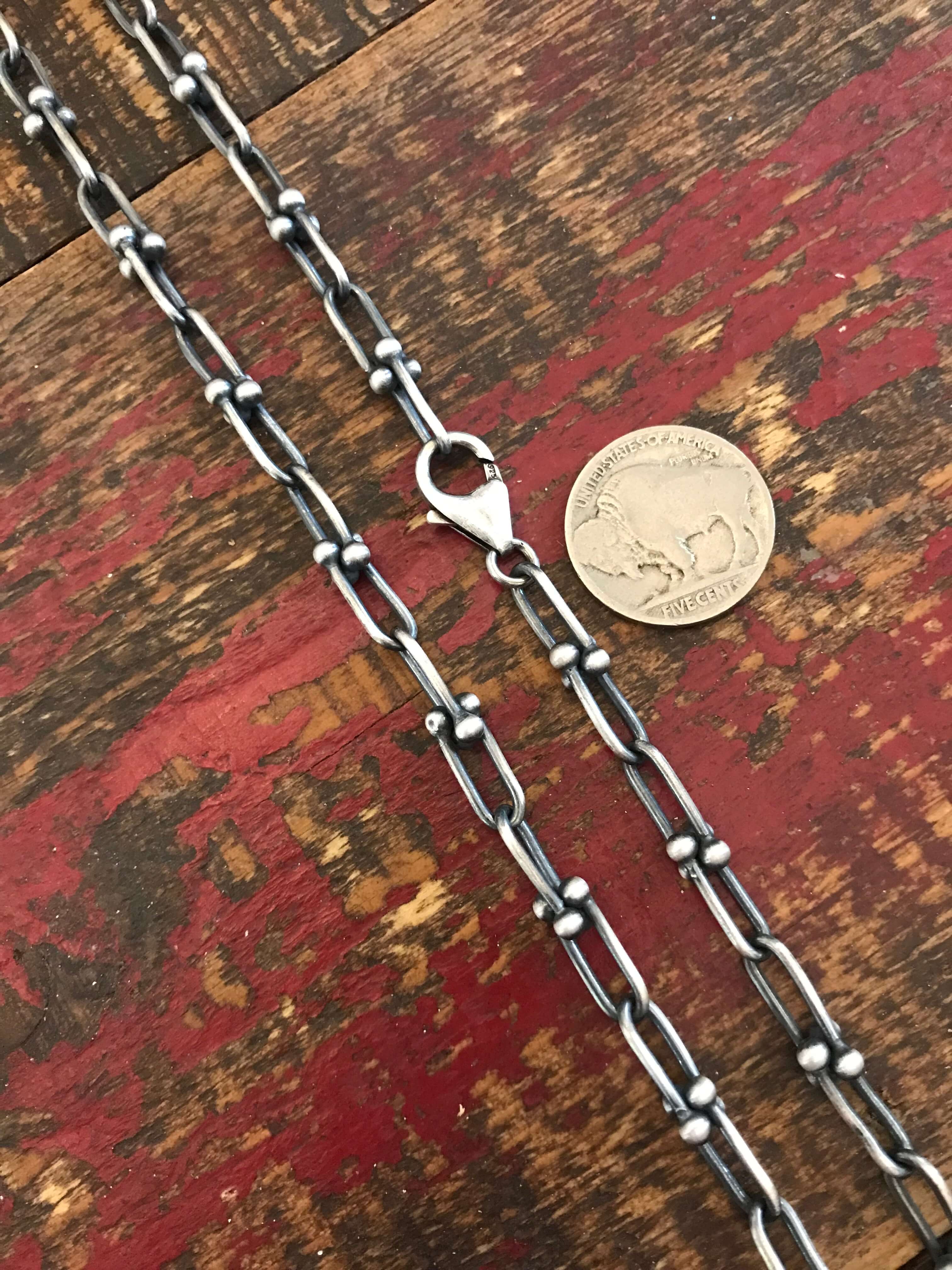 The Petite Calli Chain Necklace - Image 3