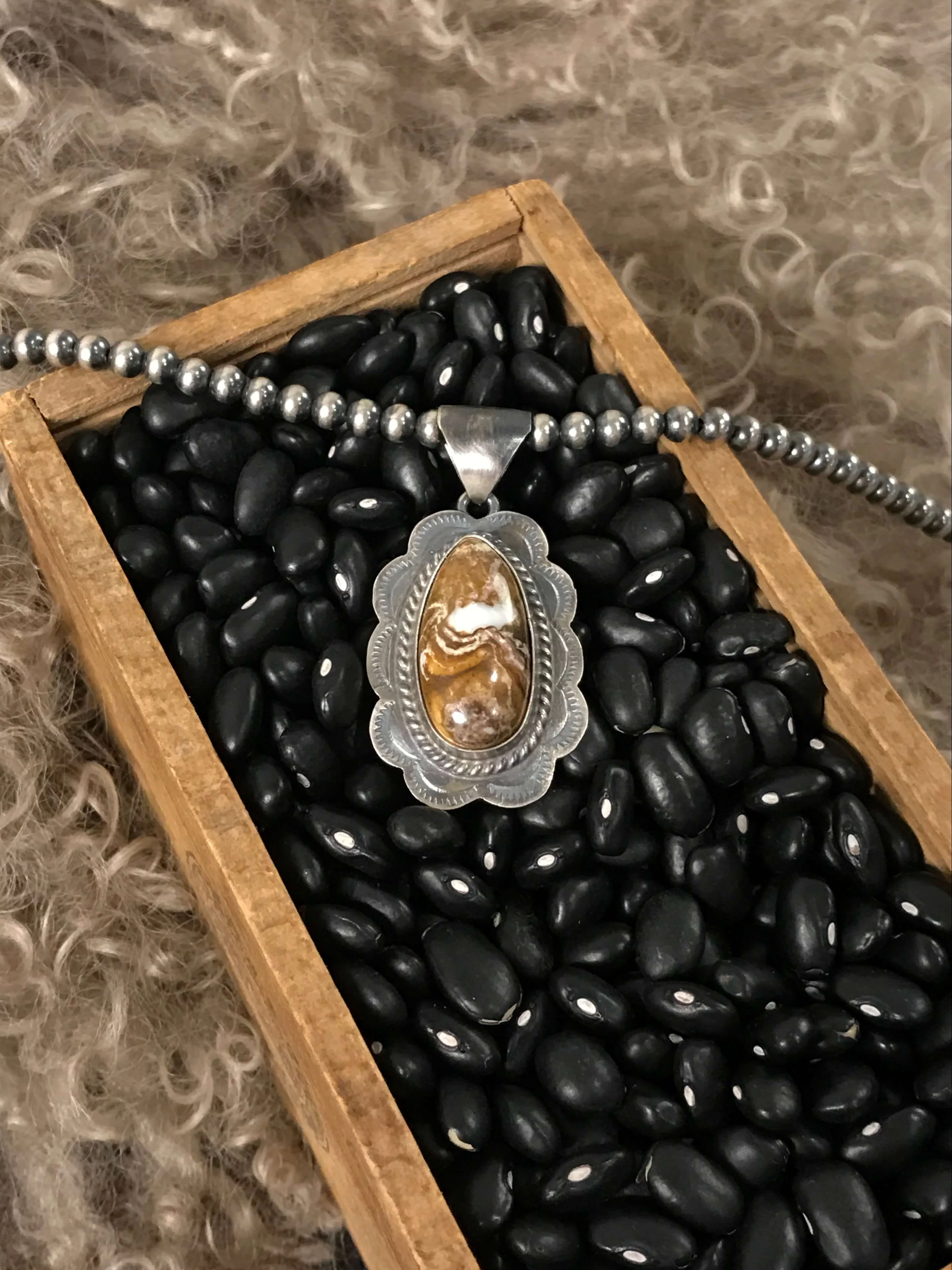 The Calypso Pendant