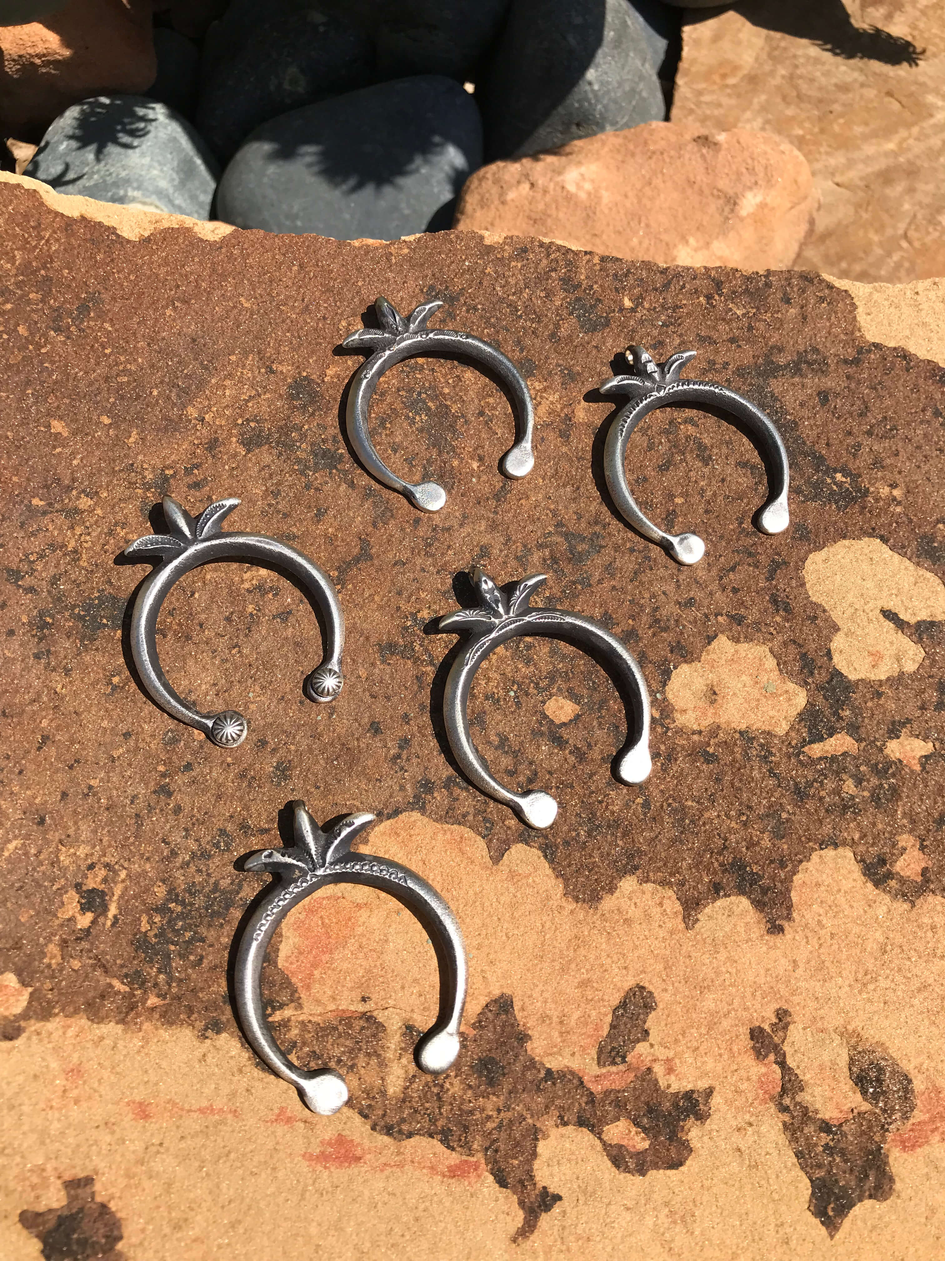 The Classic Naja Pendant - Image 5