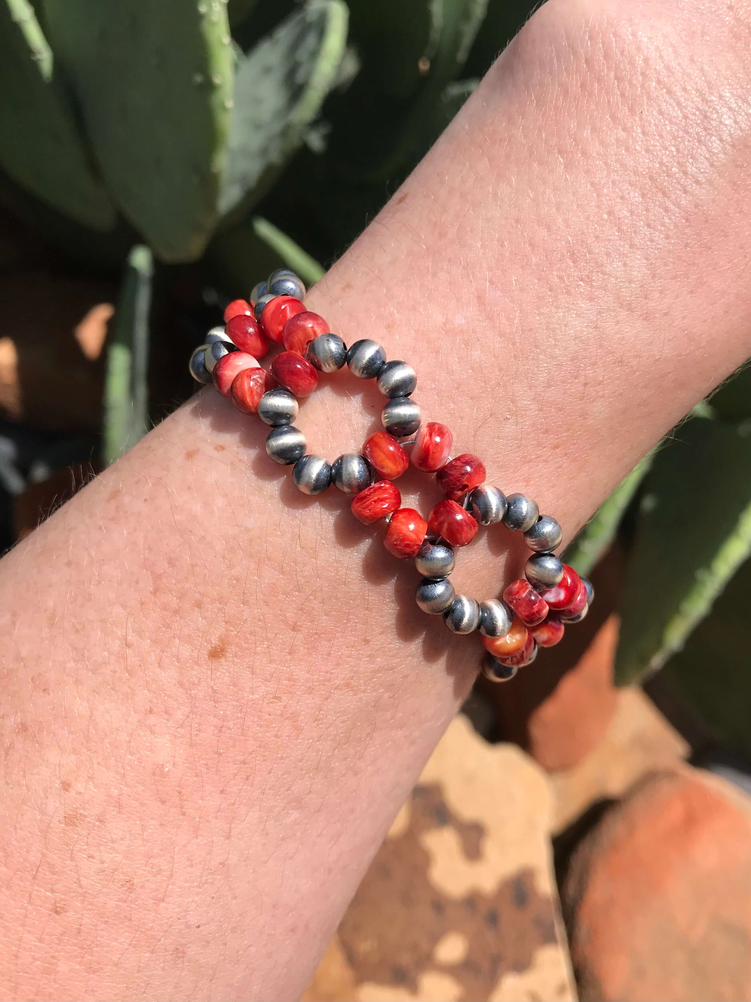 The Daisy Bracelet in Red Spiny