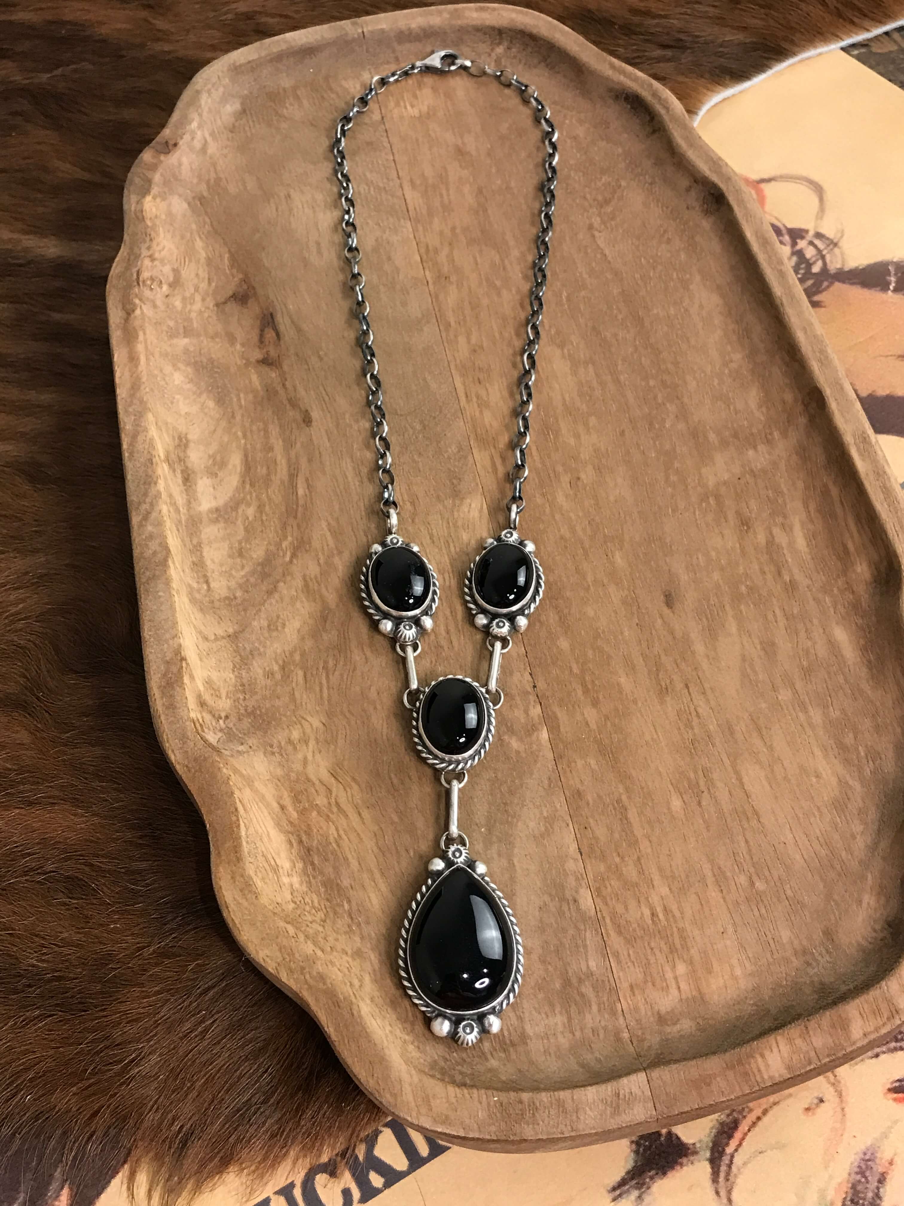 The Duluth Onyx Lariat Necklace Set - Image 6