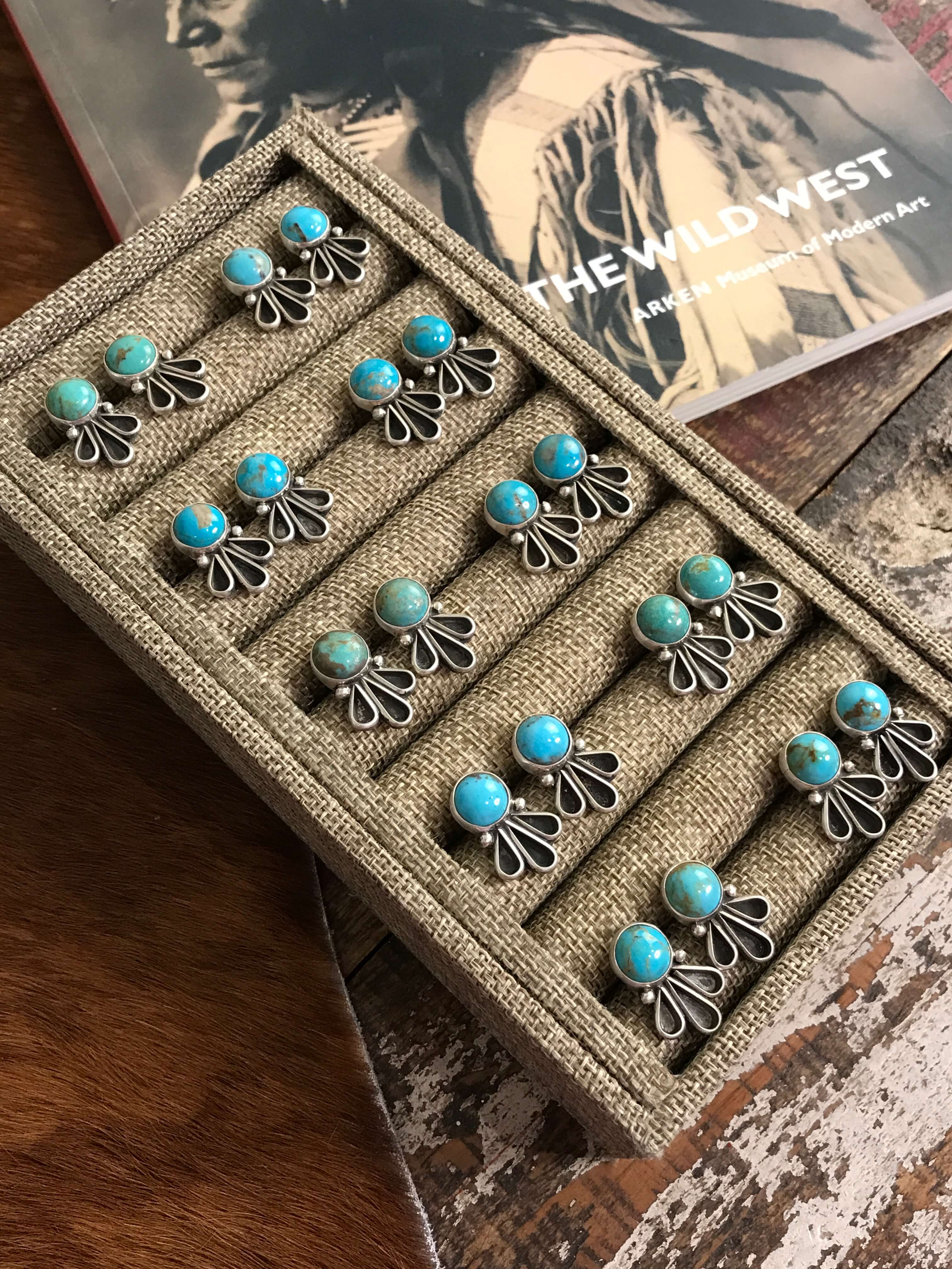 The Gala Earrings - Image 3