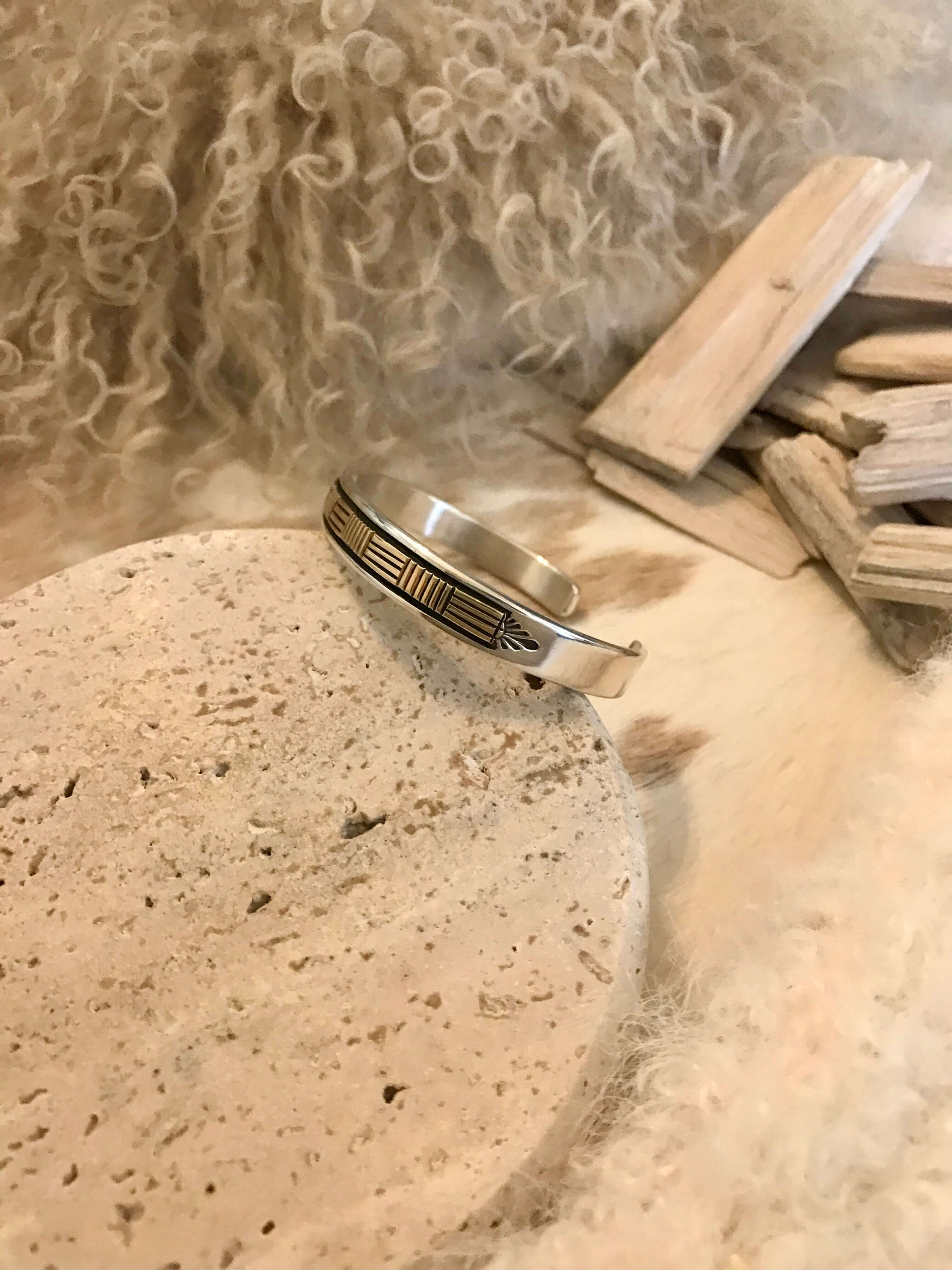 The Golden Cuff, 3 - Image 4