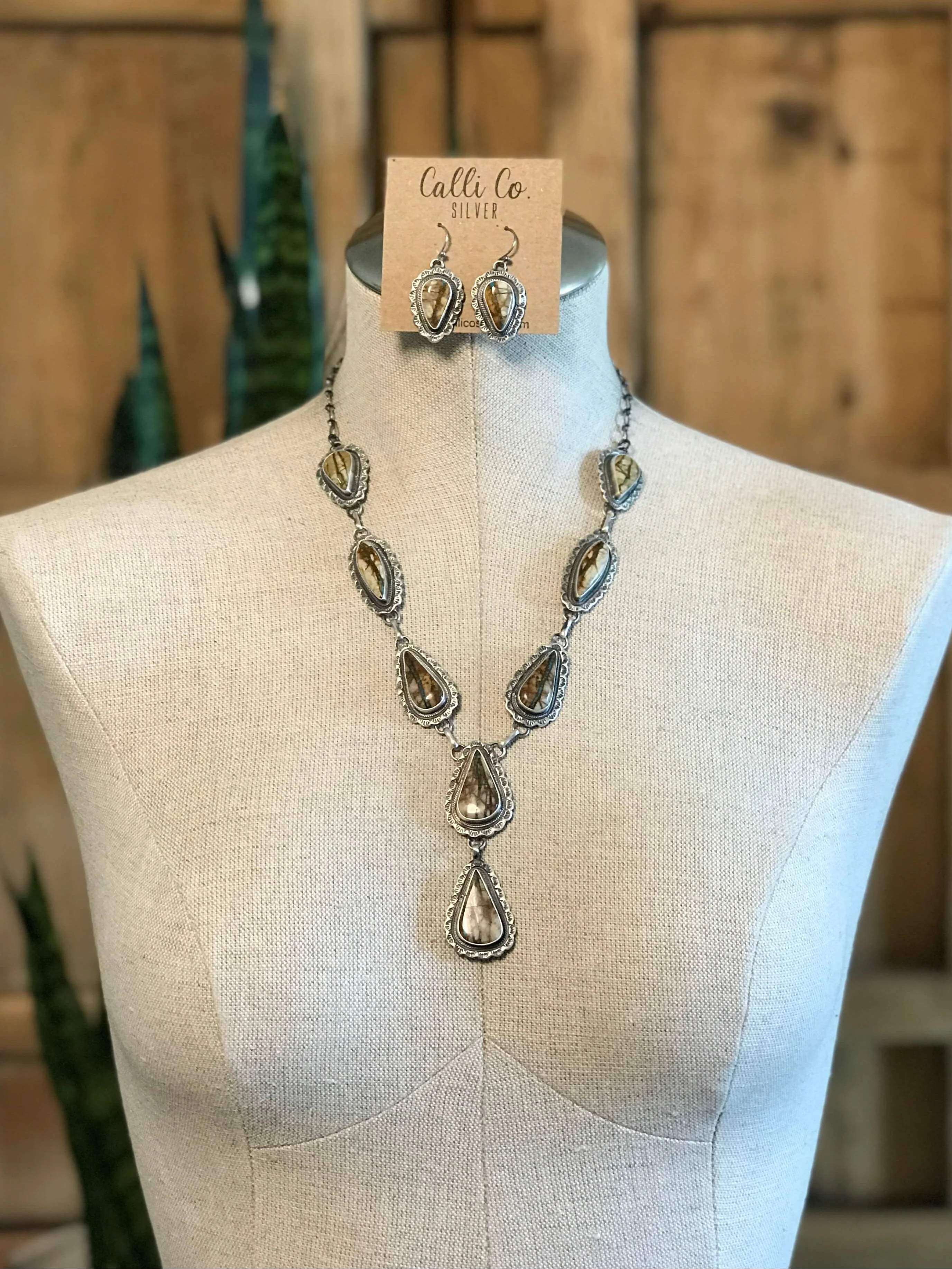 The Gundy Turquoise Lariat Necklace Set - Image 2