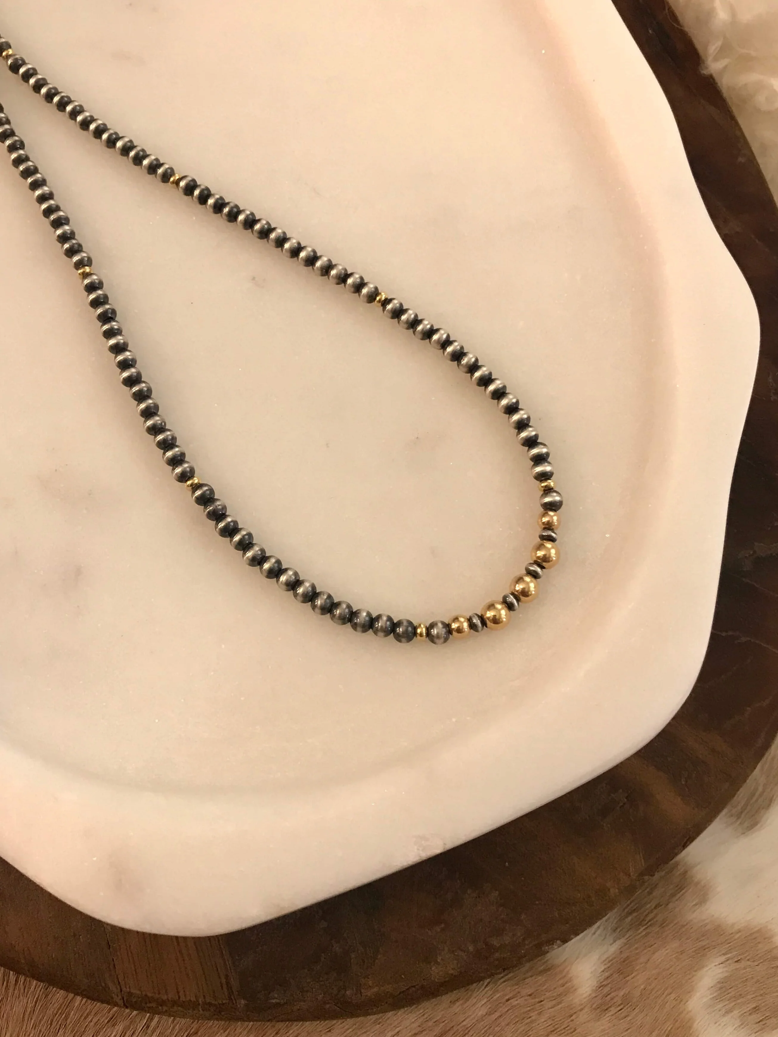 The Harlow Gold + Pearl Necklace - Image 2