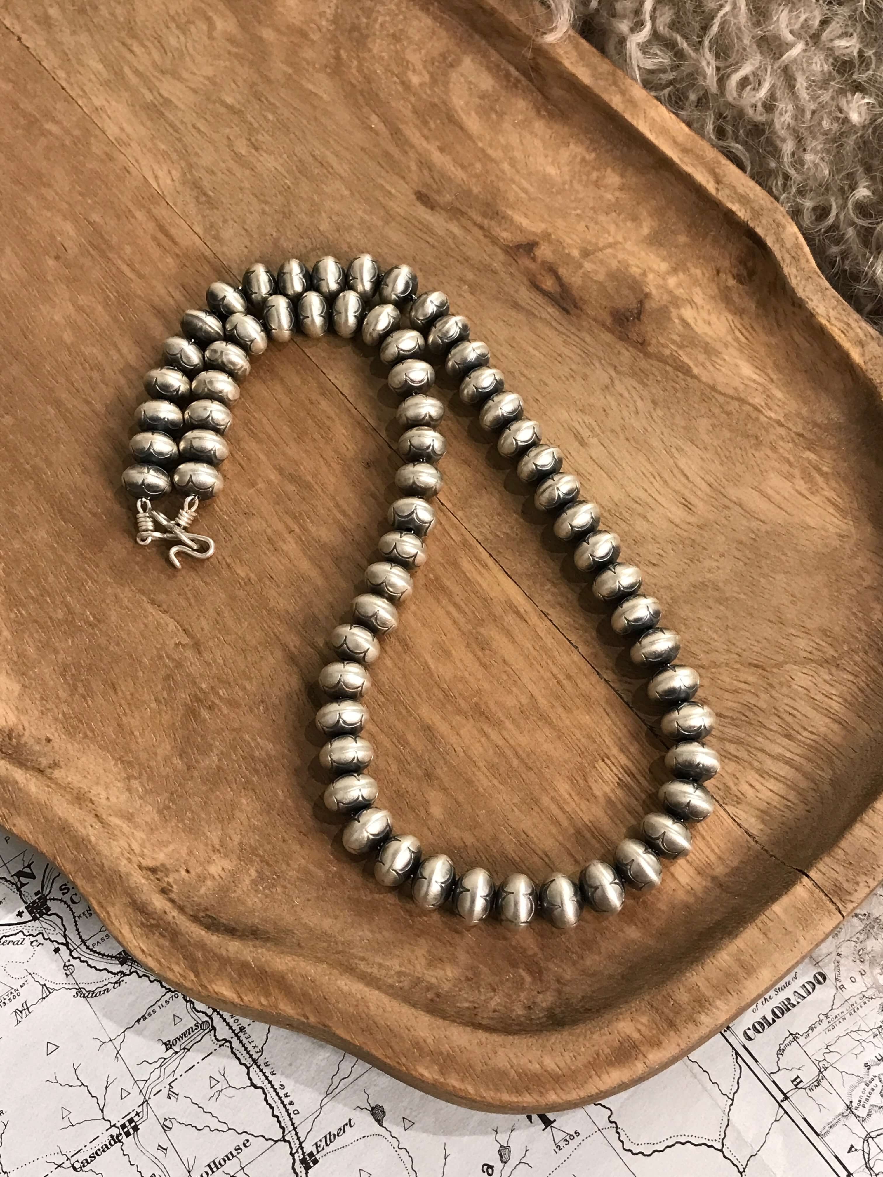 The  Hydes Necklace, 18"