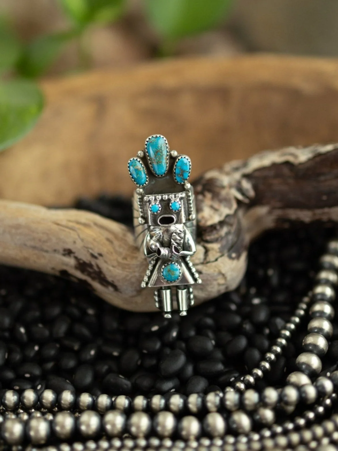 The Kachina Ring, 4 Sz 8