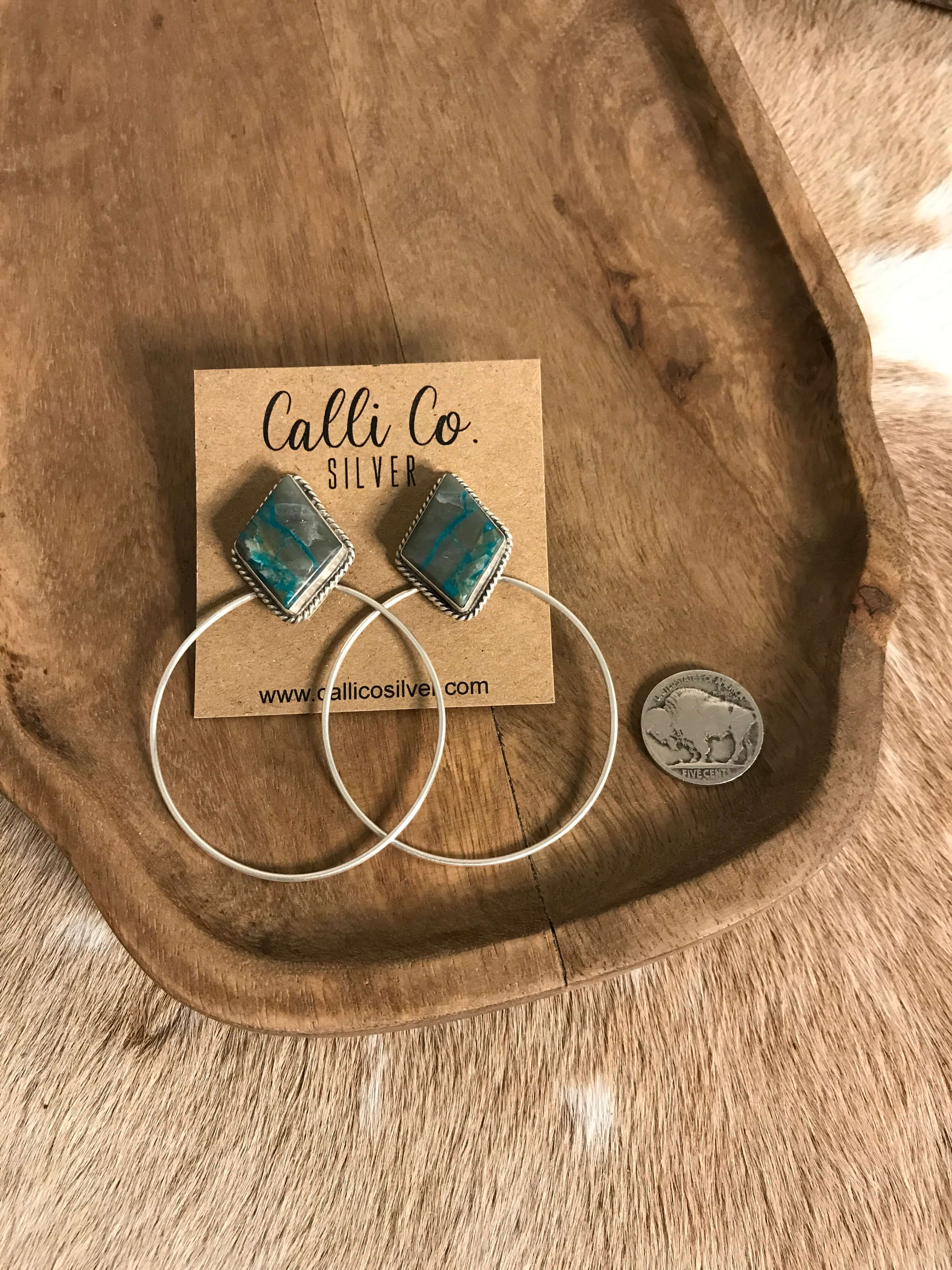 The Keystone Hoop Earrings, 55 - Image 3