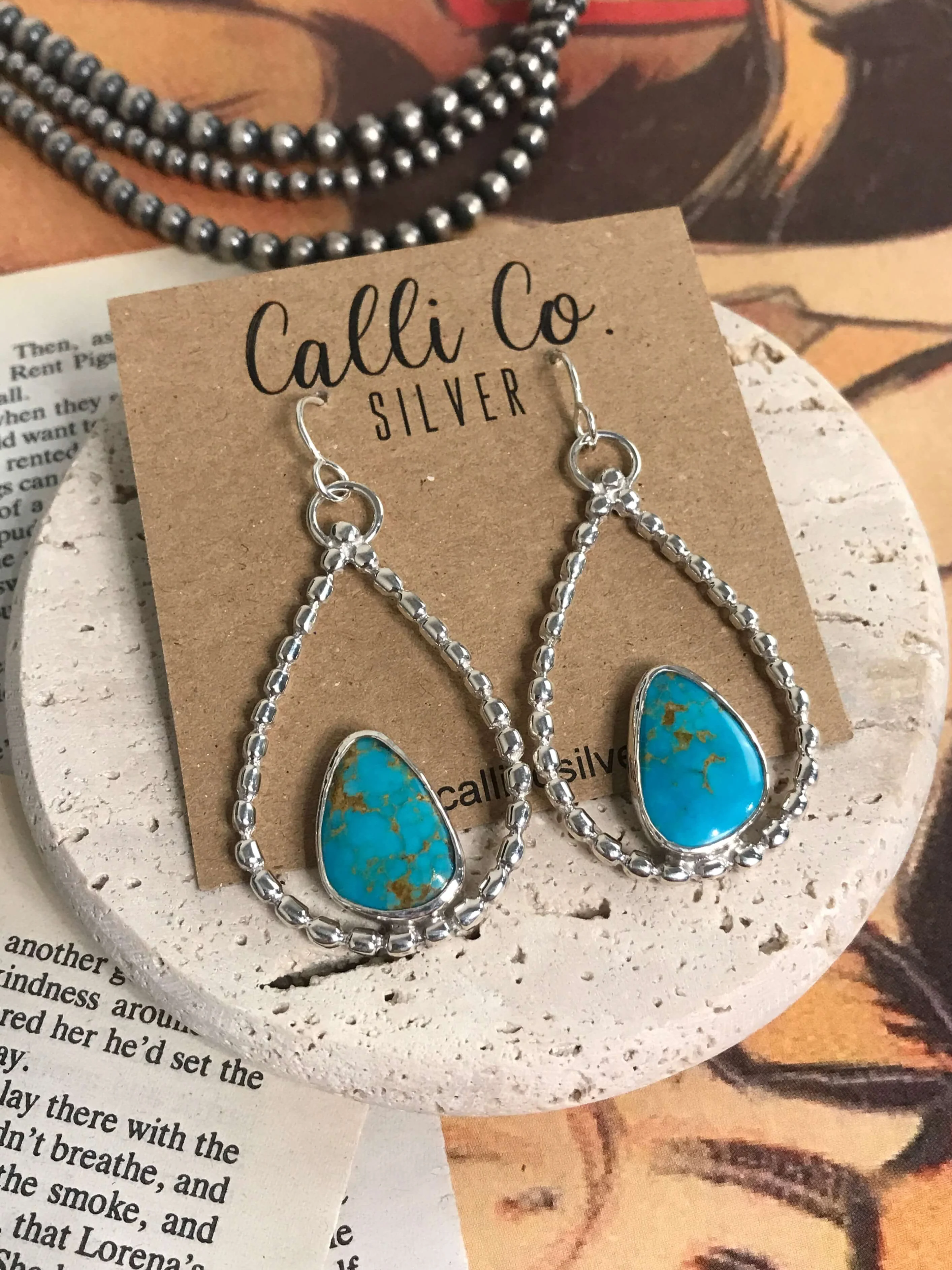The Keystone Hoop Earrings, 3