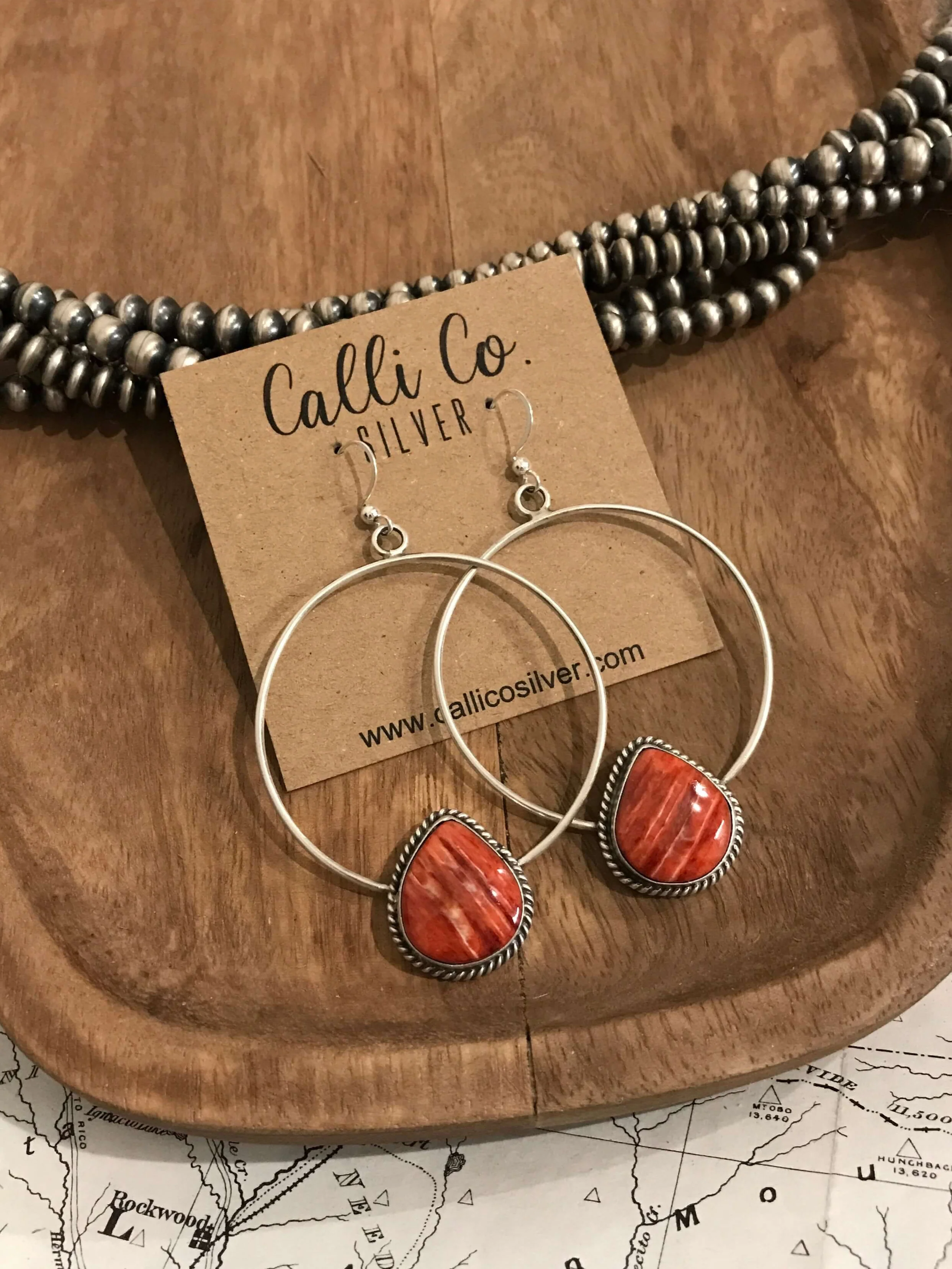 The Keystone Hoop Earrings, 9