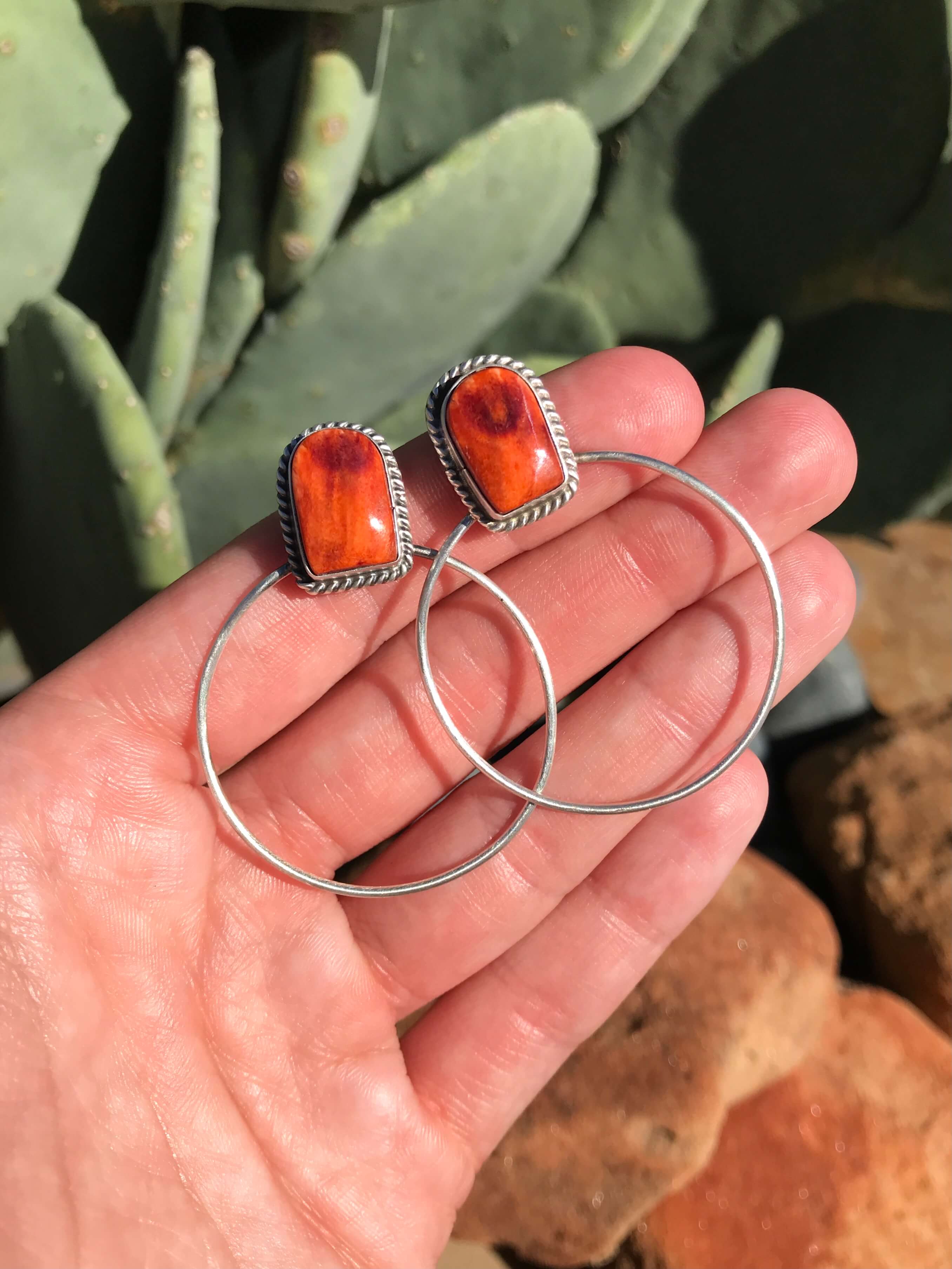 The Keystone Hoop Earrings, 47