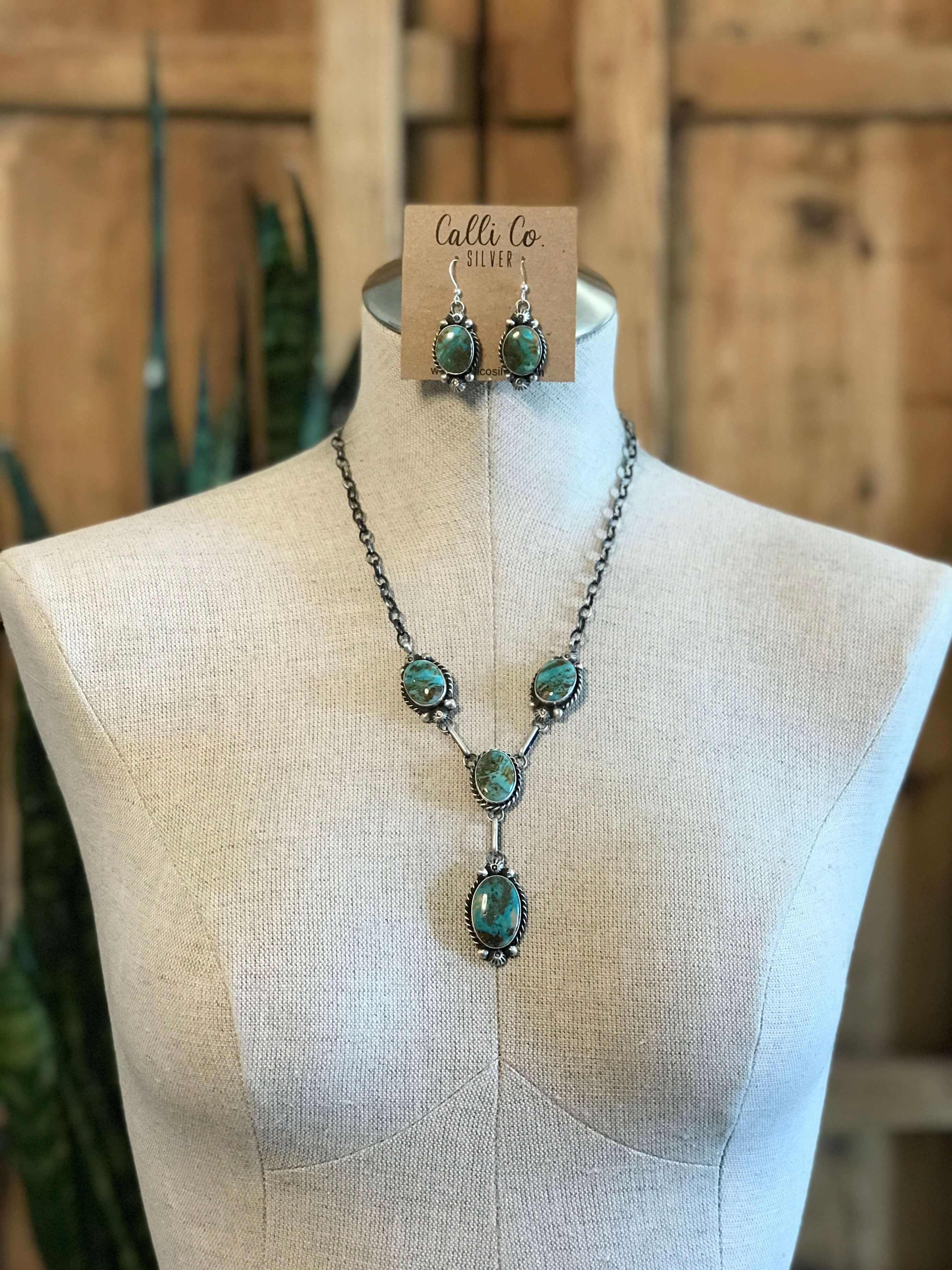 The Kilbuck Turquoise Lariat Necklace Set - Image 2