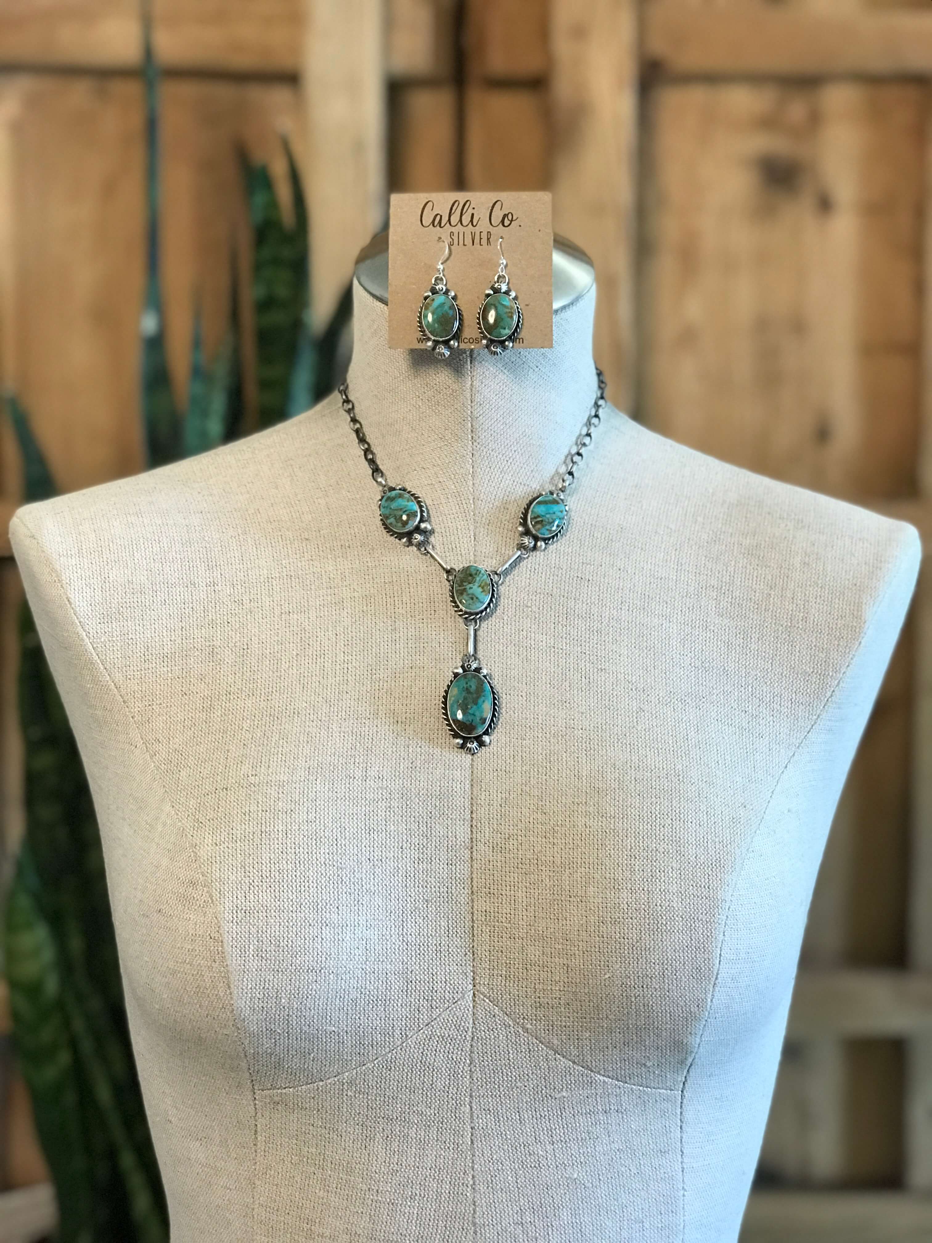 The Kilbuck Turquoise Lariat Necklace Set - Image 3