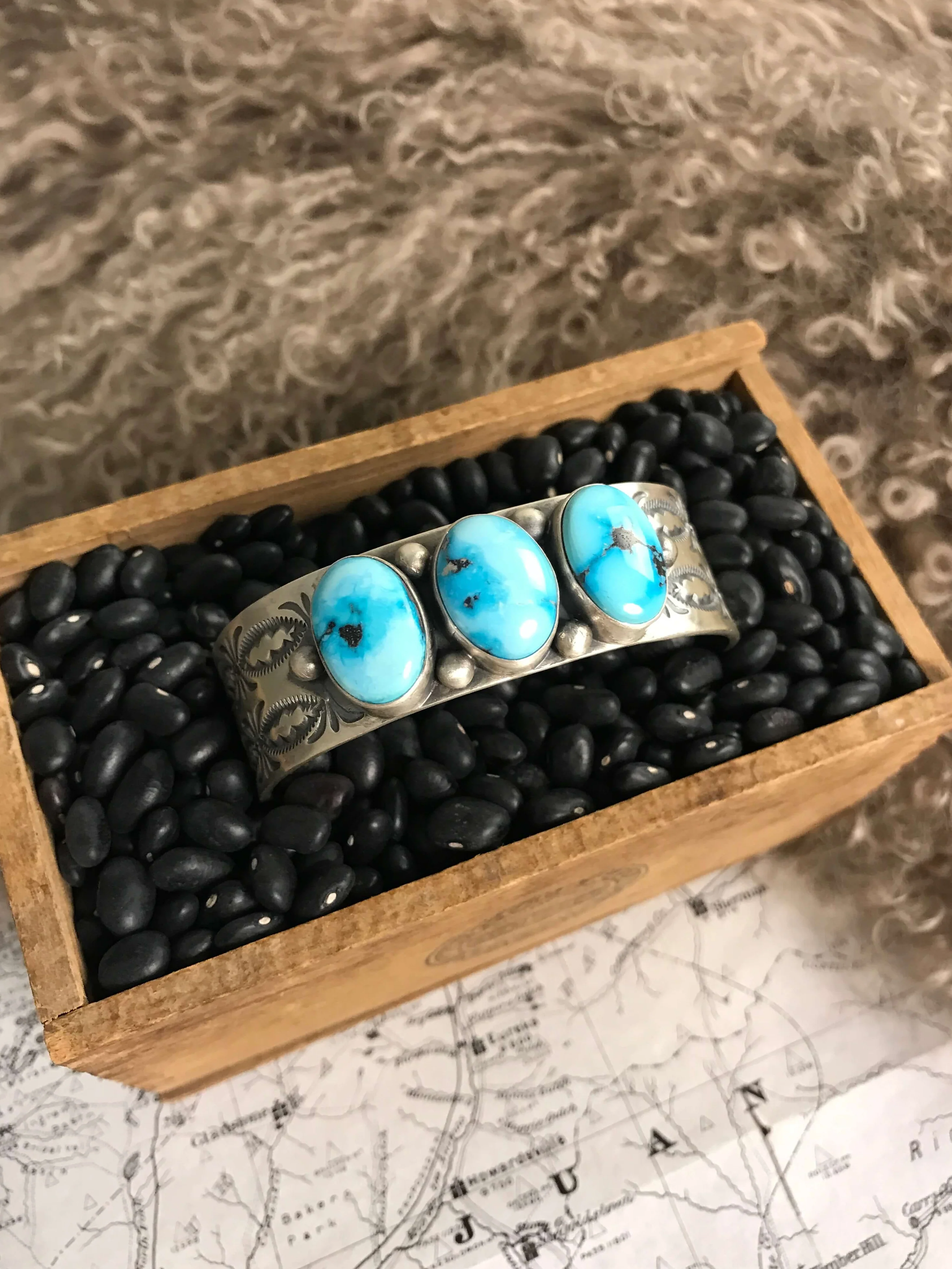 The Lousia Cuff