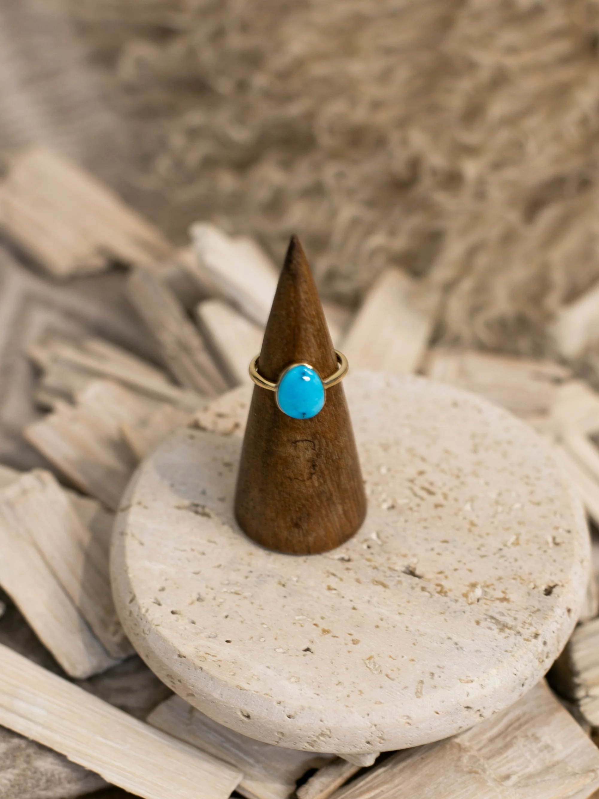The Marseille 14k and Turquoise Ring 3, Sz 7 - Image 4