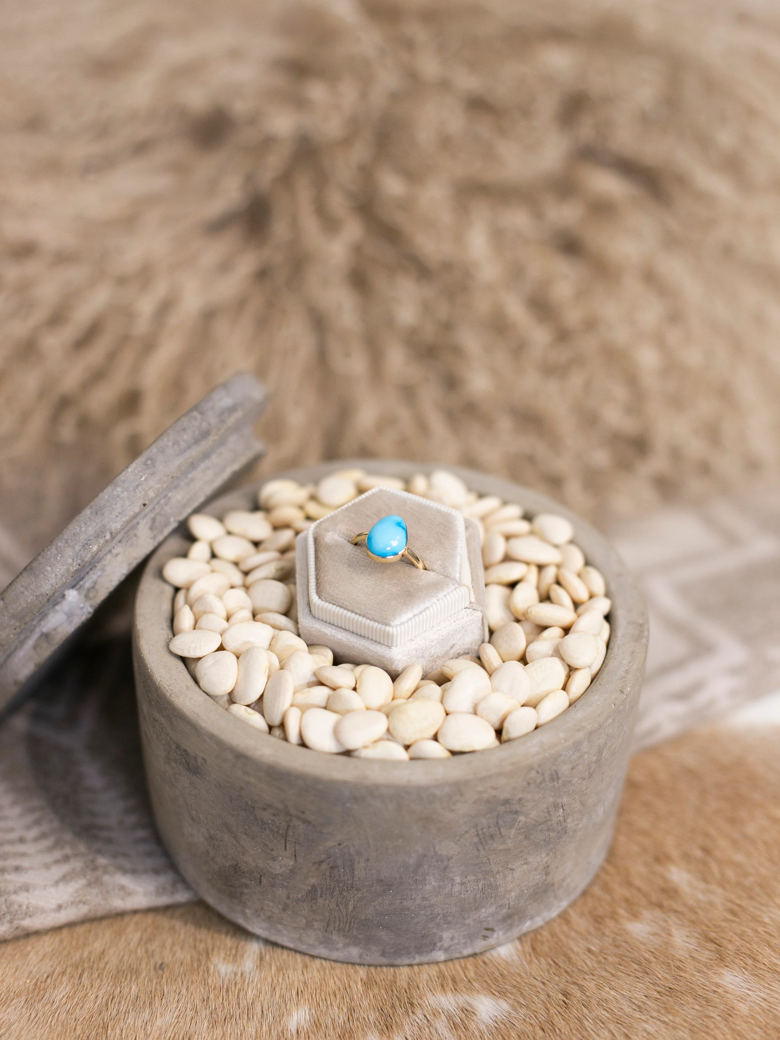 The Marseille 14k and Turquoise Ring 4, Sz 7 - Image 5