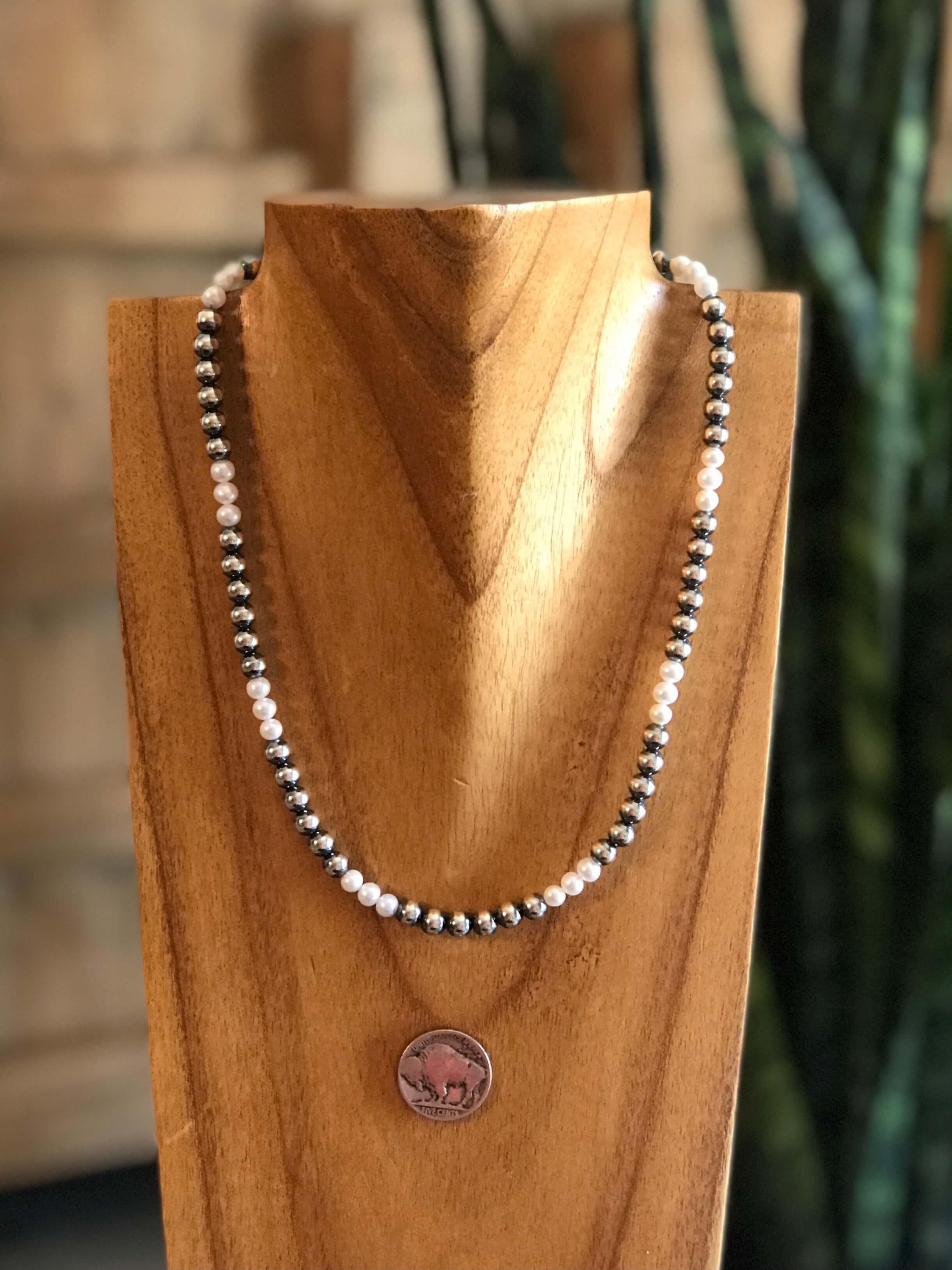 The Navarre Necklace - Image 3