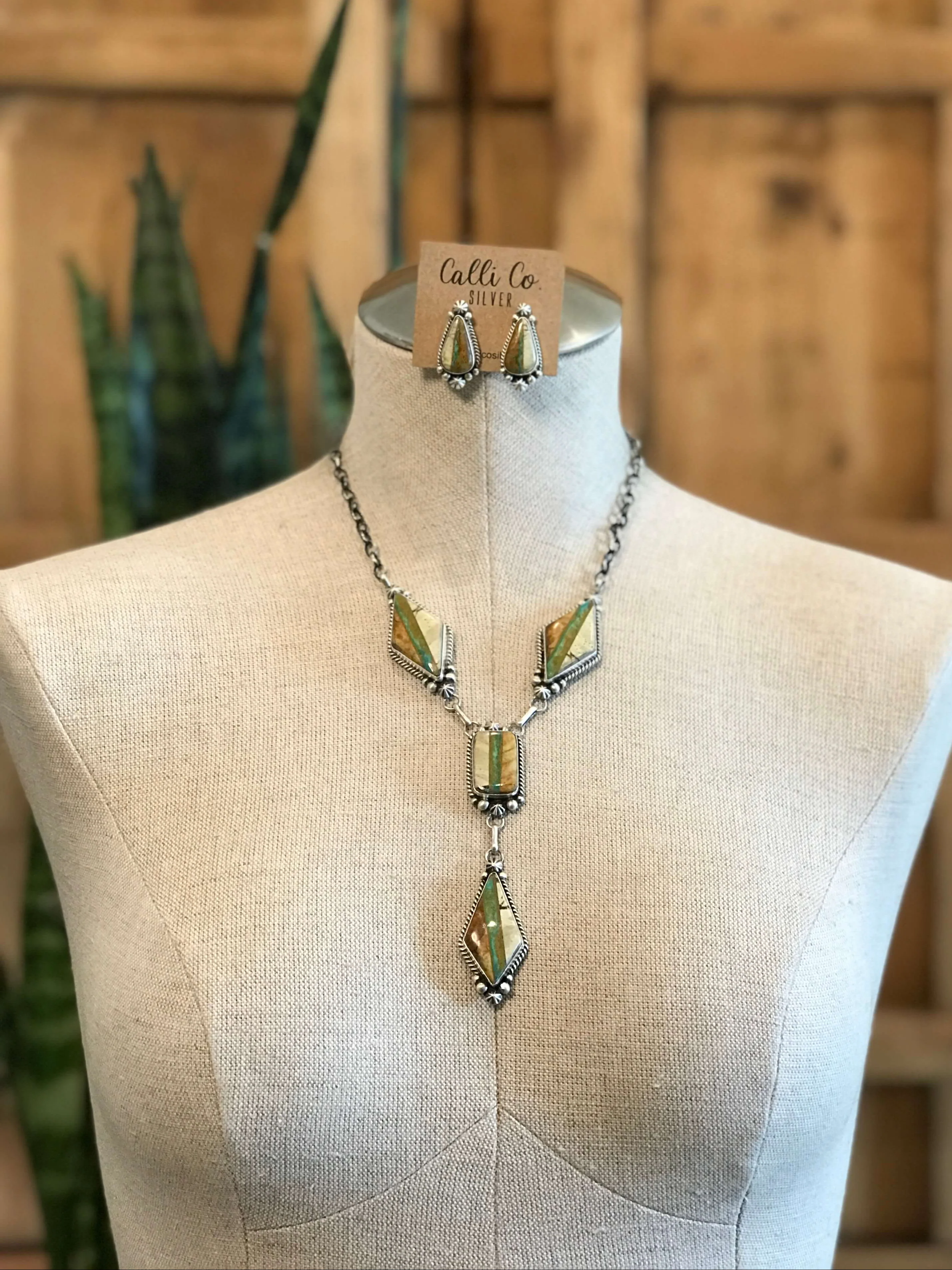 The Palo Pinto Lariat Necklace Set - Image 3