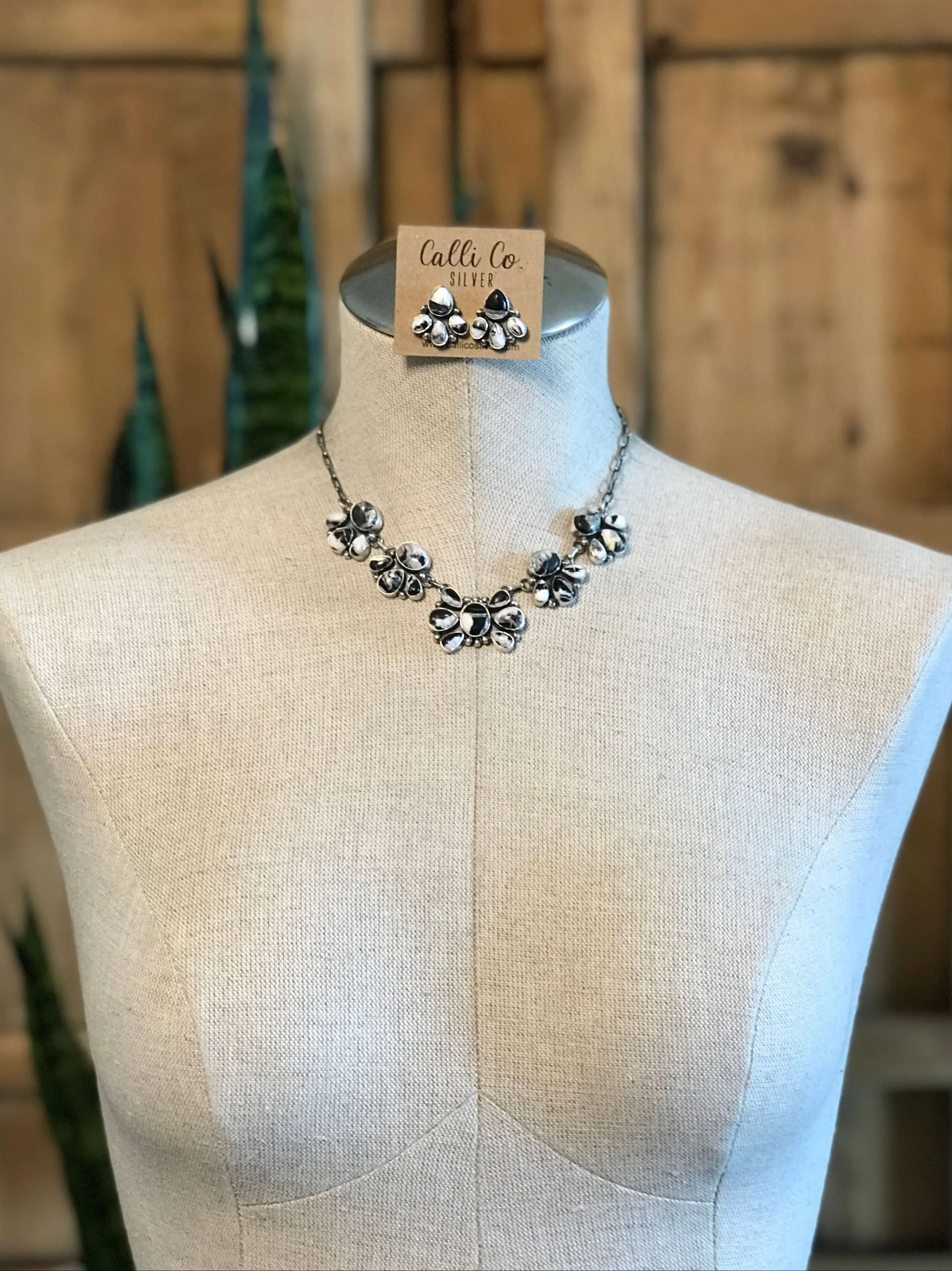 The Piamonte Statement Necklace Set - Image 3