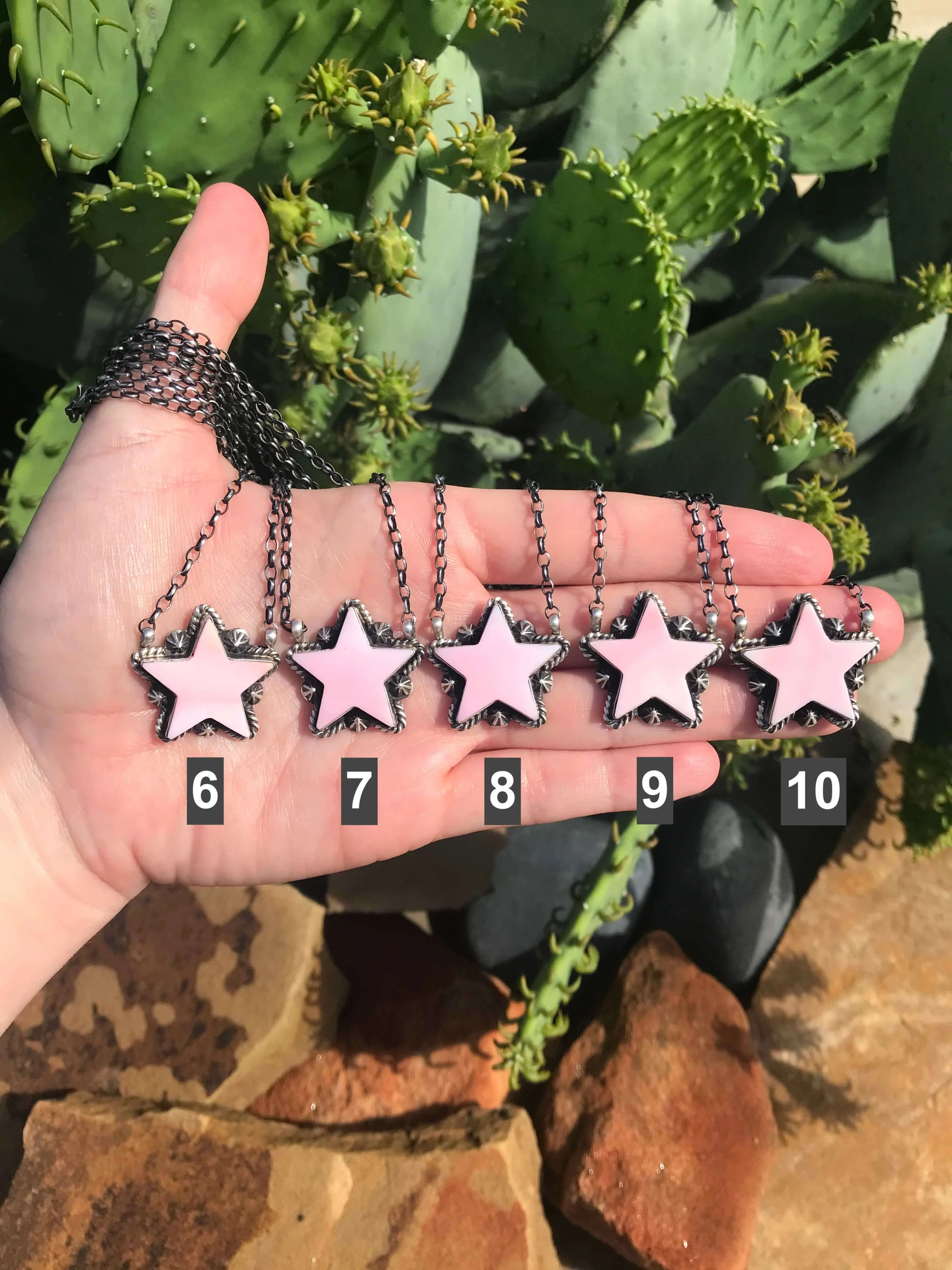 The Pink Conch Star Necklaces - Image 3