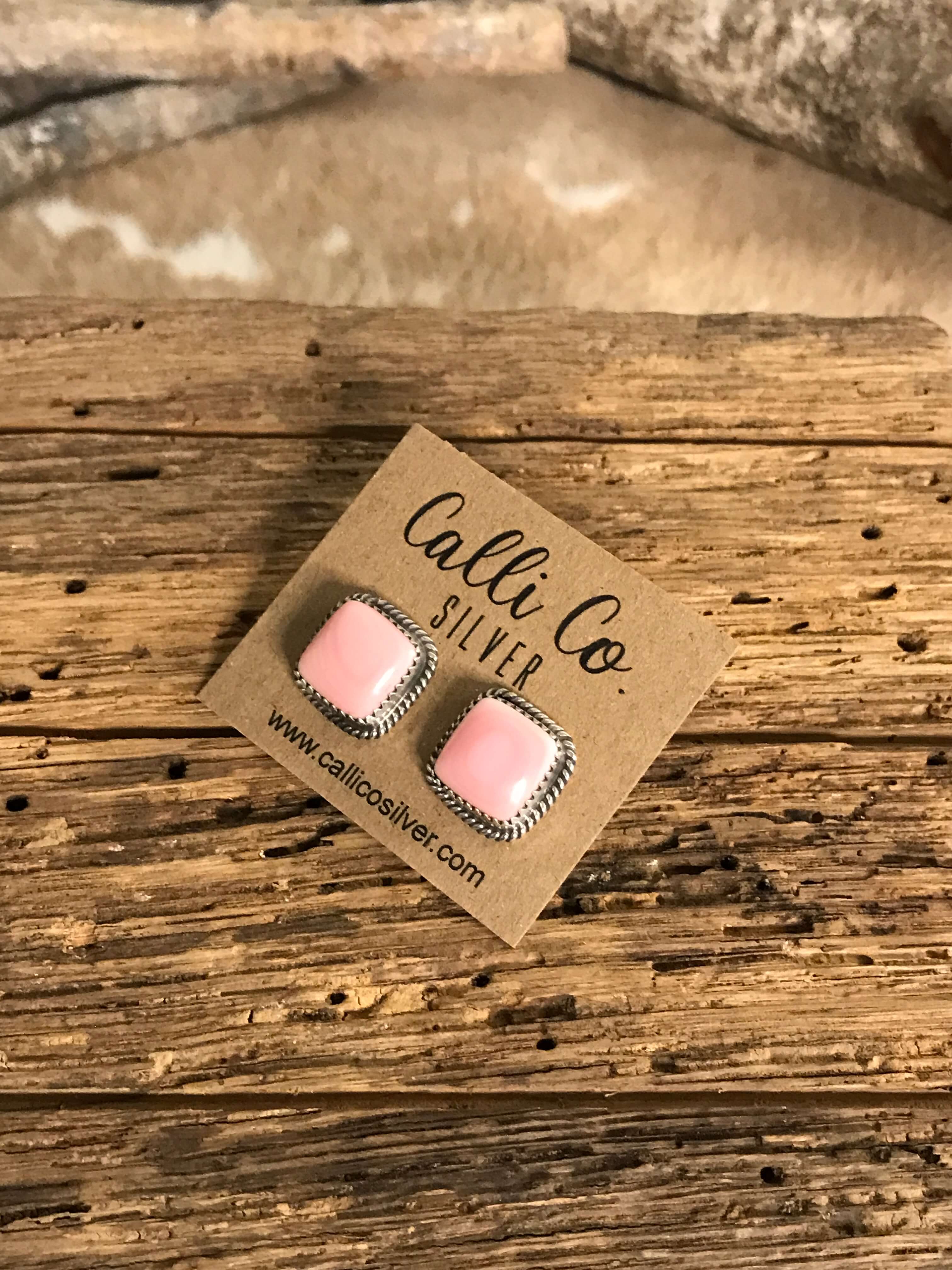 The Pink Conch Studs, 7 - Image 3