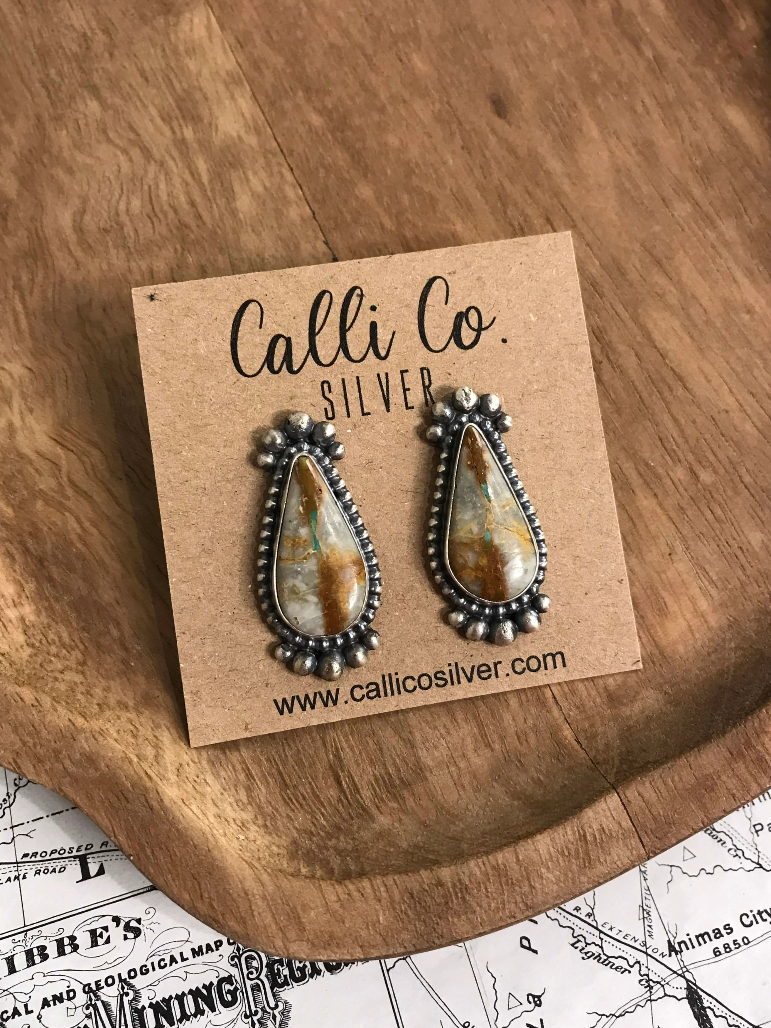 The Ribbon Studs, 32