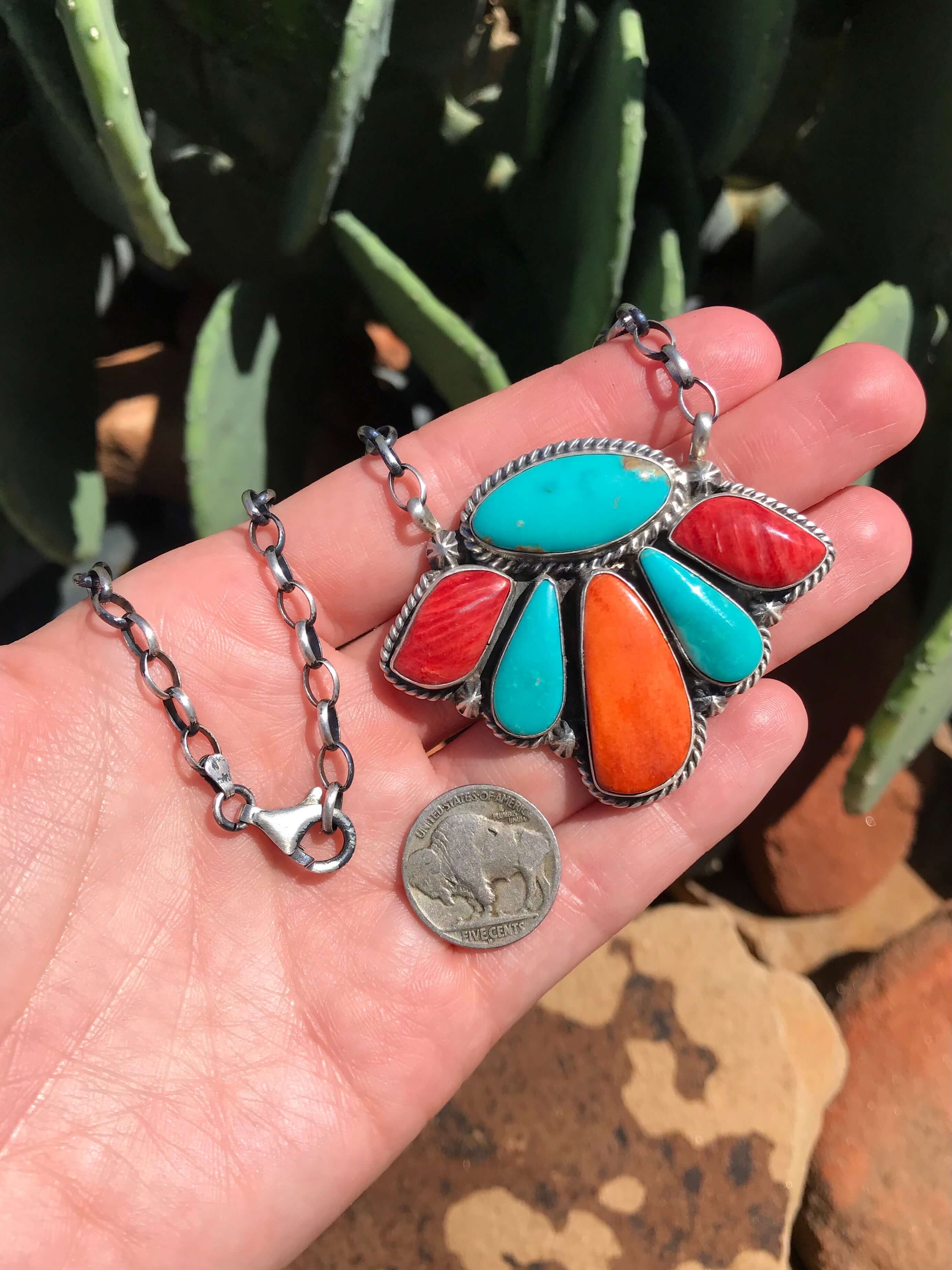 The Sagonige Turquoise and Spiny Necklace - Image 4