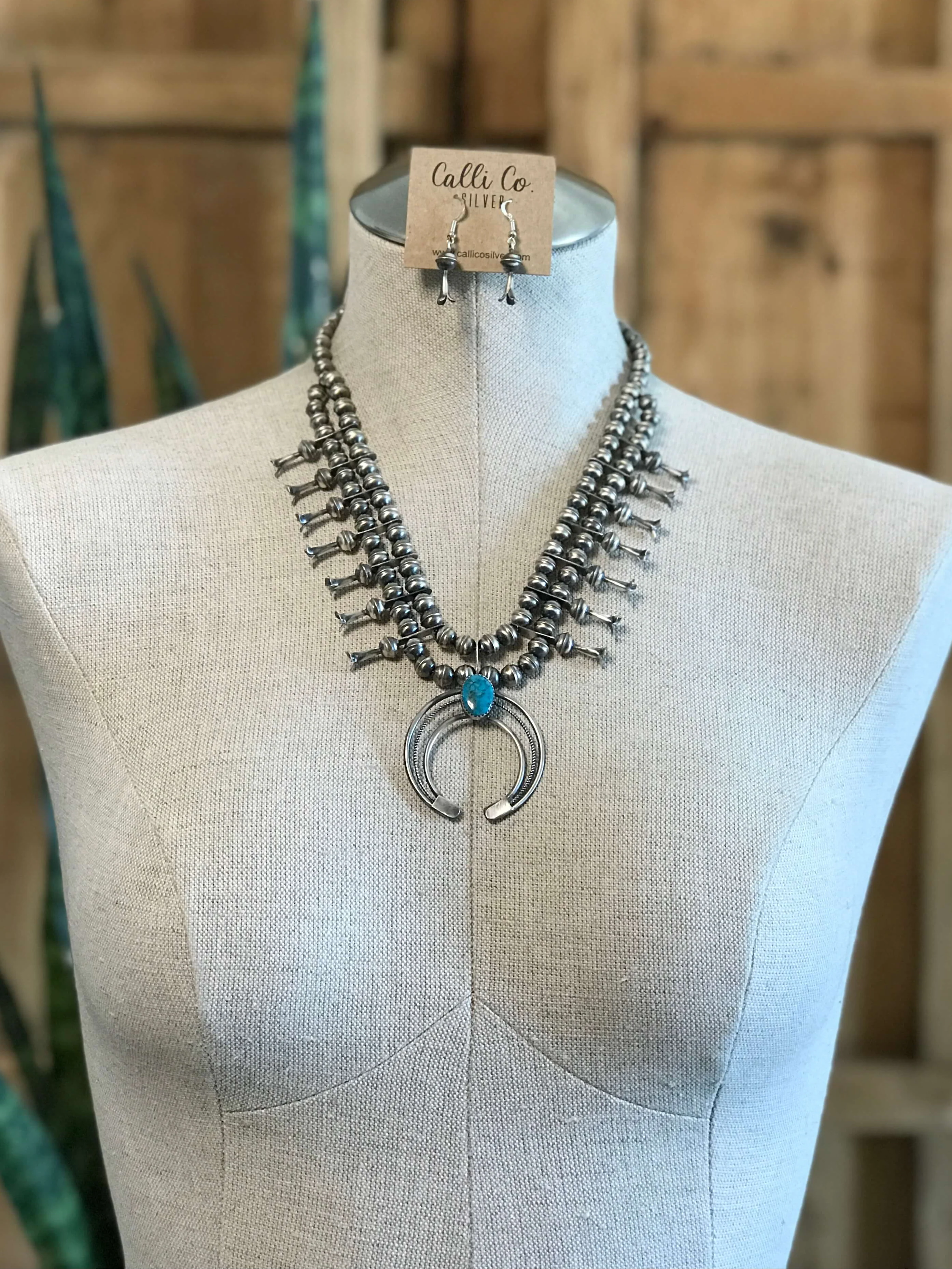 The Samba Squash Blossom Necklace Set - Image 2