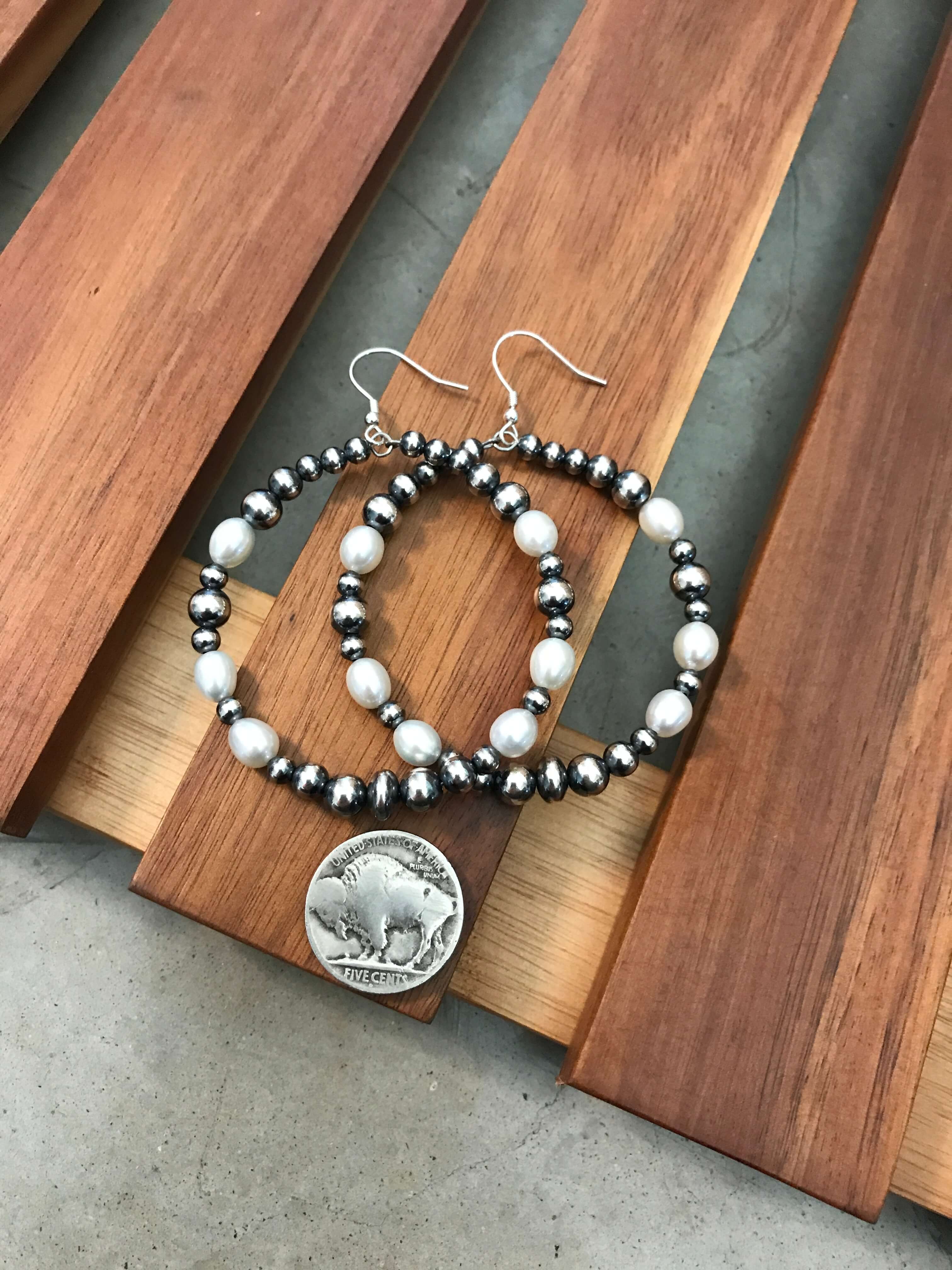 The Sand Harbor Laguna Hoop Earrings - Image 5