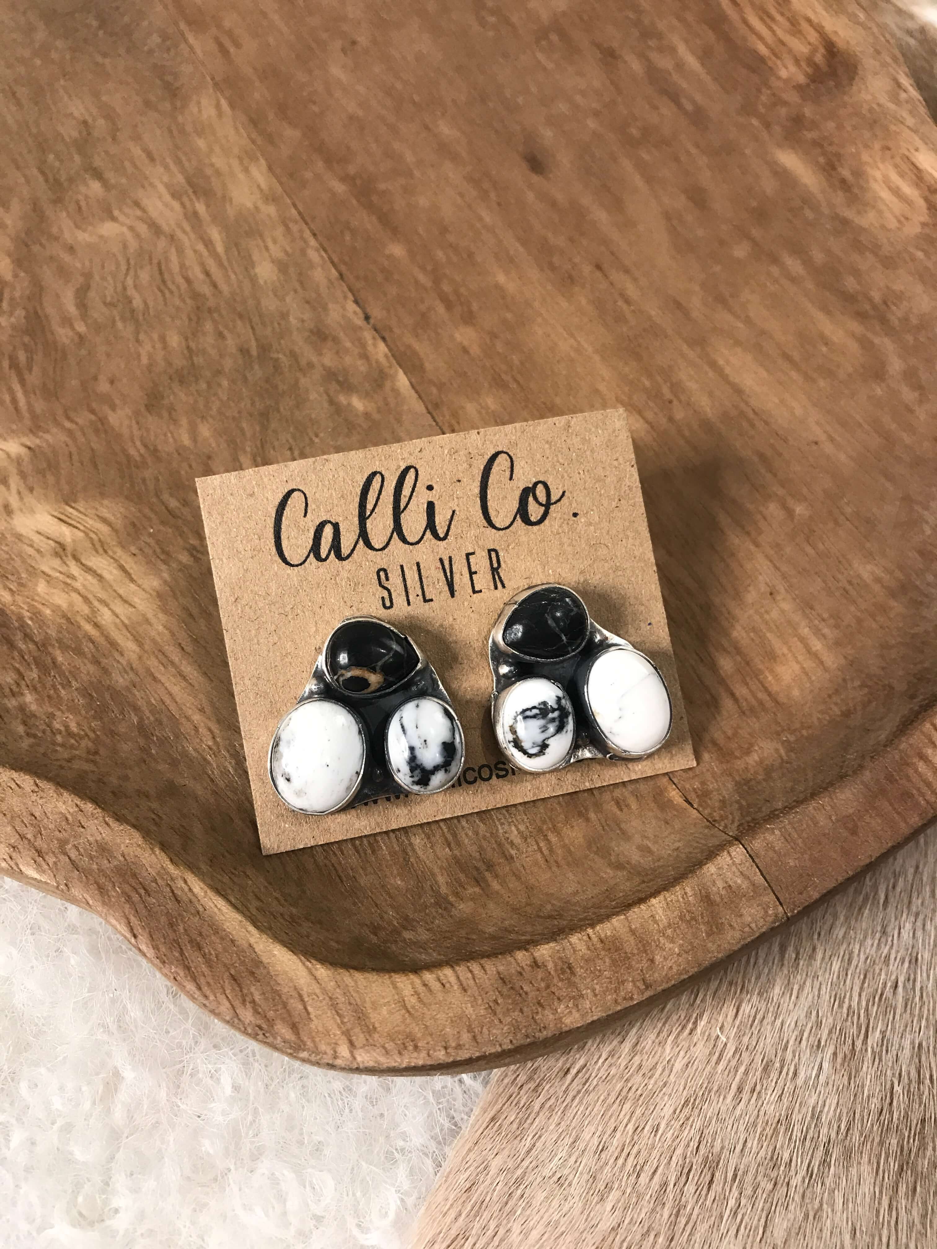 The Tempe Cluster Earrings in White Buffalo, 1
