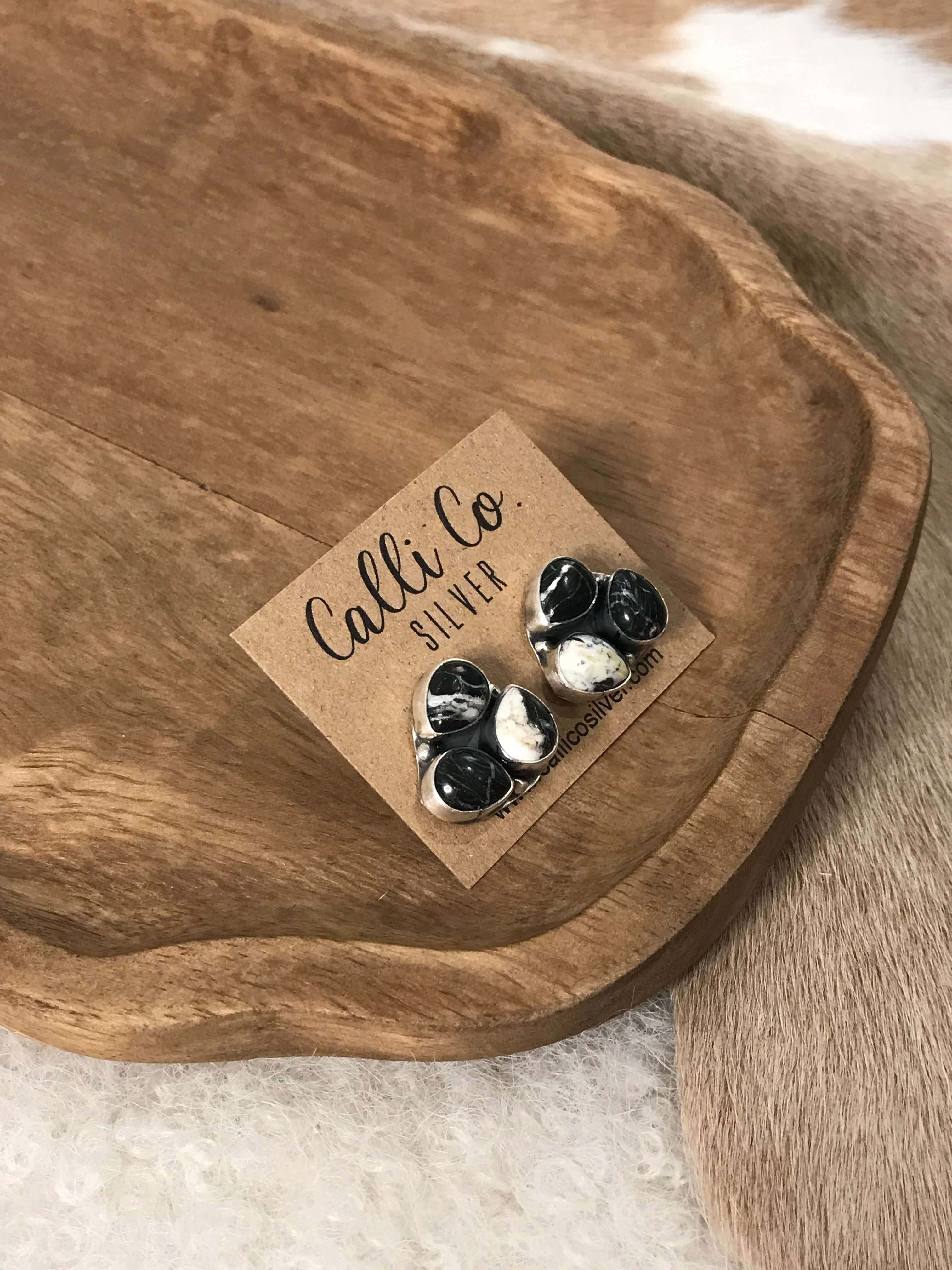 The Tempe Cluster Earrings in White Buffalo, 4 - Image 3