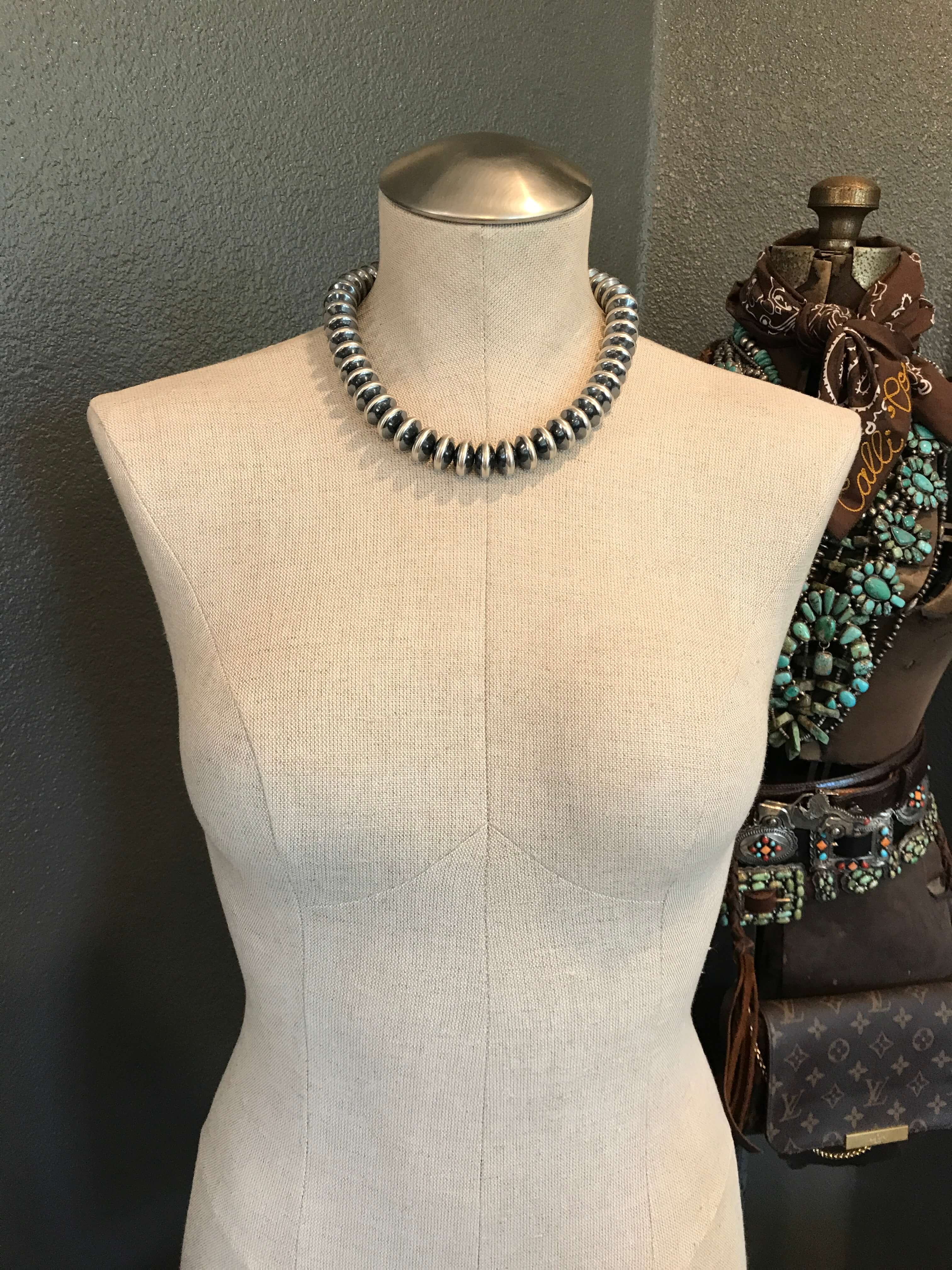 The Texas 16mm Saucer Pearl Necklace - Image 4