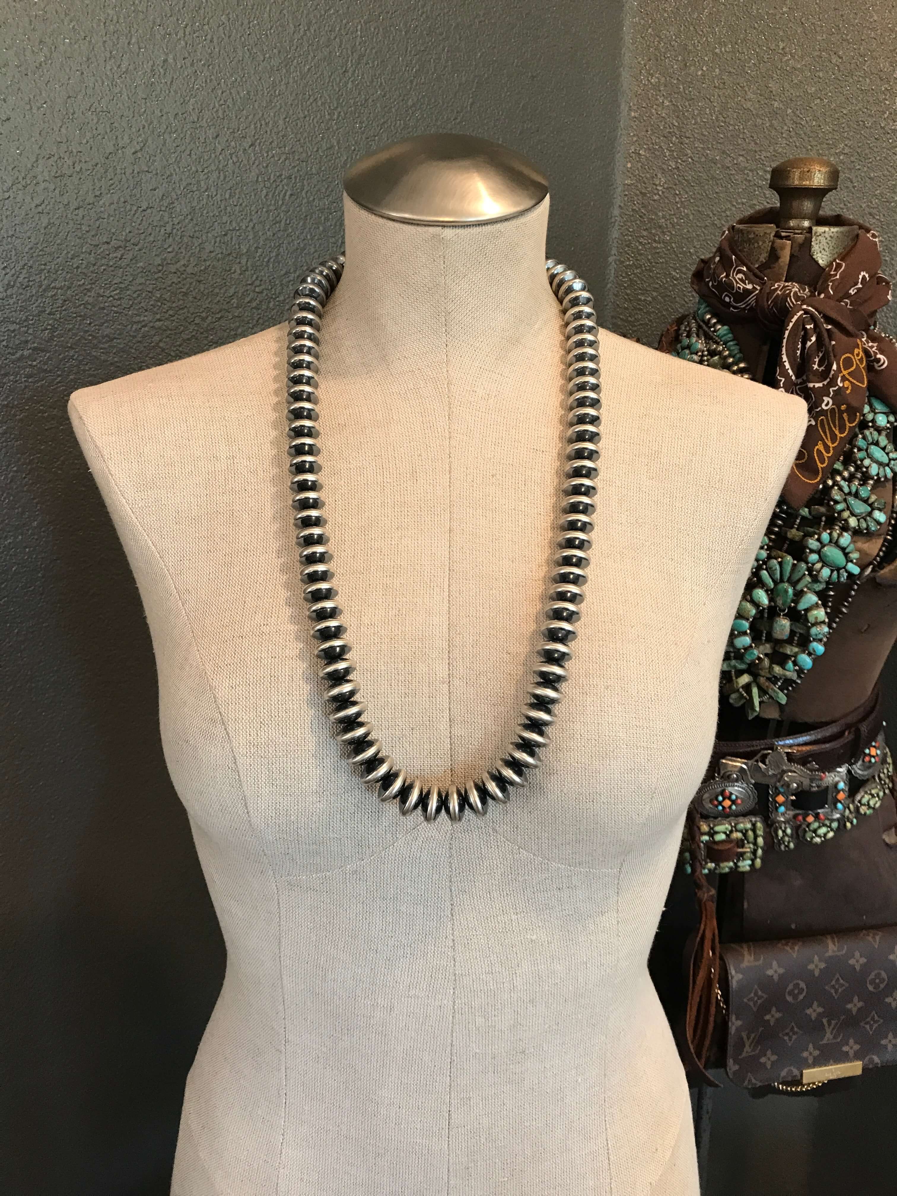 The Texas 16mm Saucer Pearl Necklace - Image 7