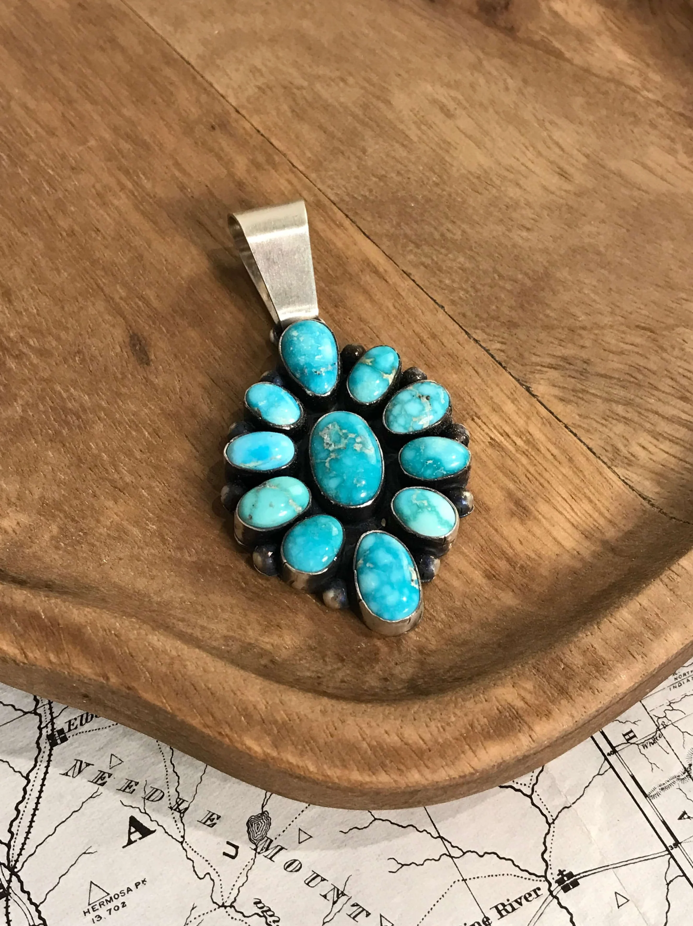 The Uma Pendant