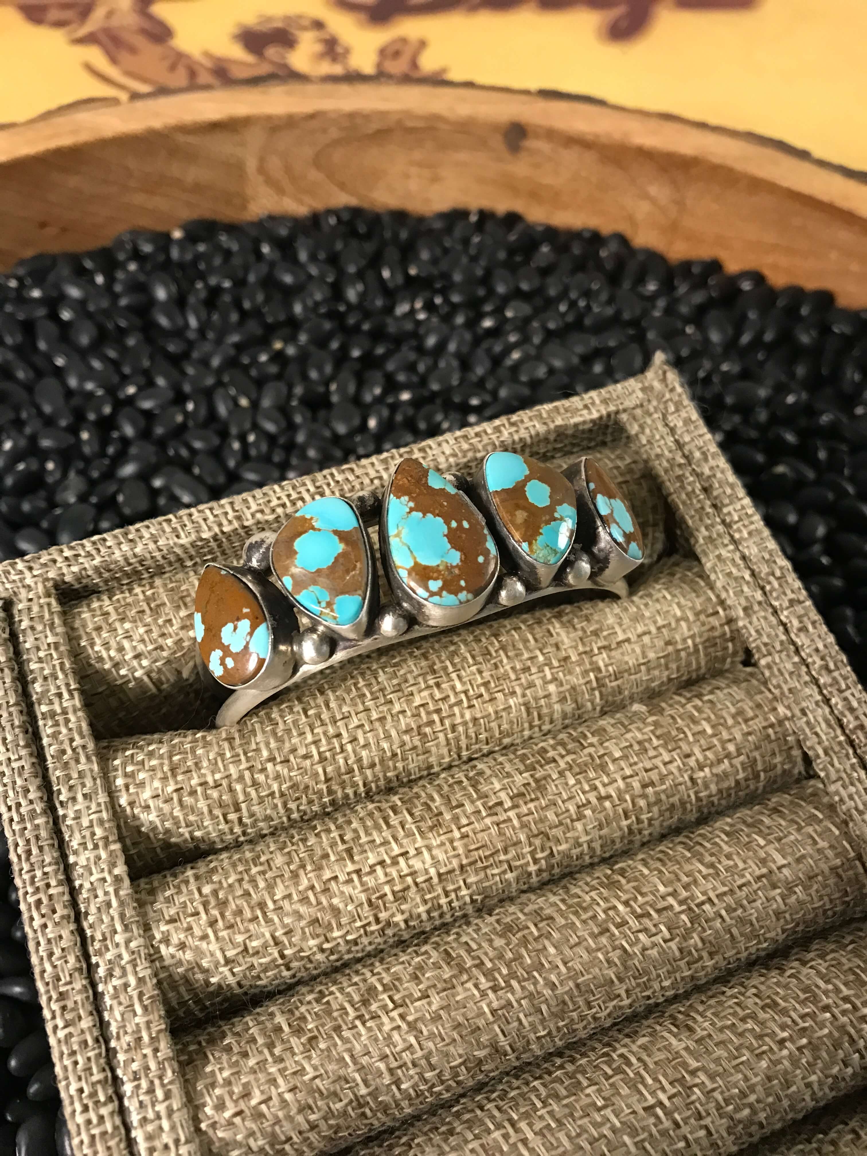 The Veronica Cuff, 3