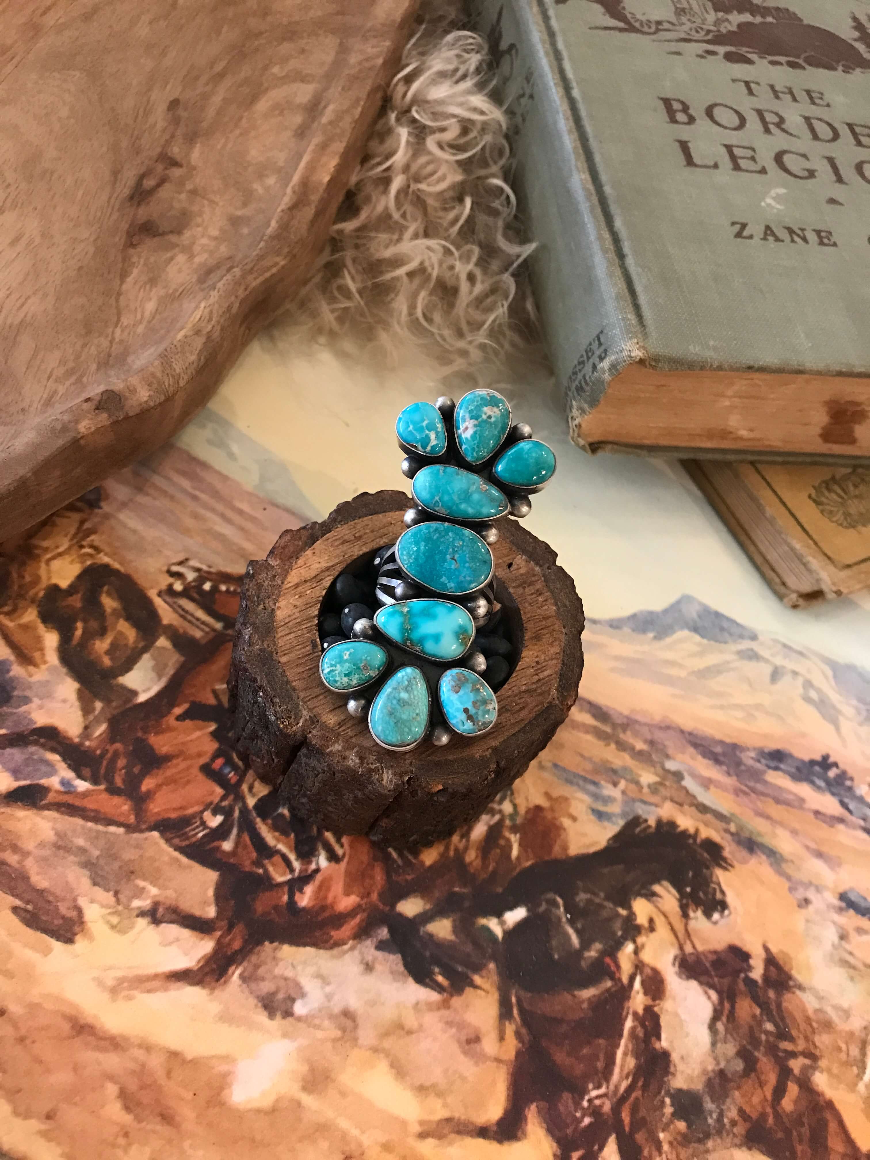 The White Water Bowtie Ring, Sz 8.5 - Image 5