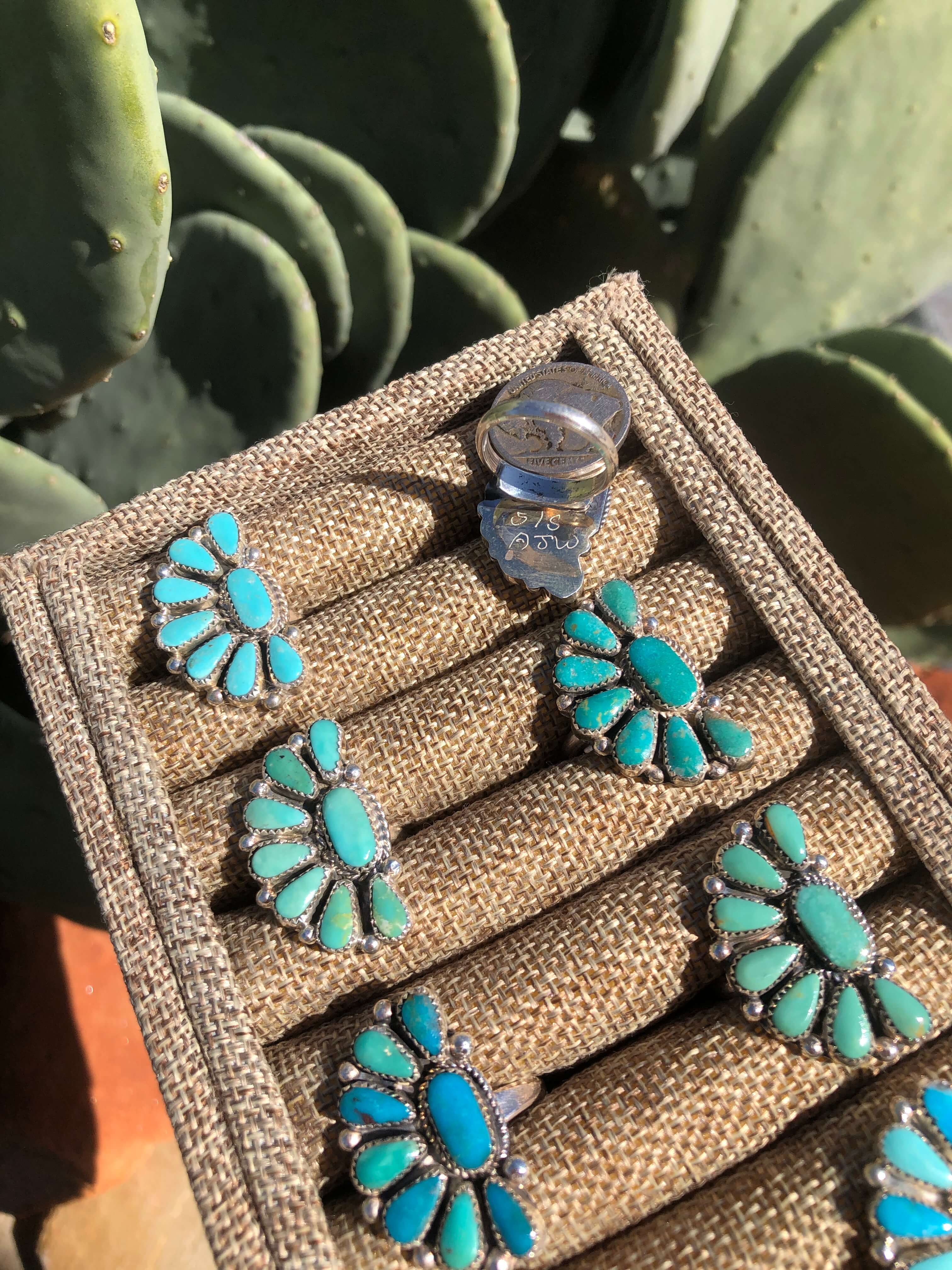 The Woods Adjustable Turquoise Cluster Rings - Image 2