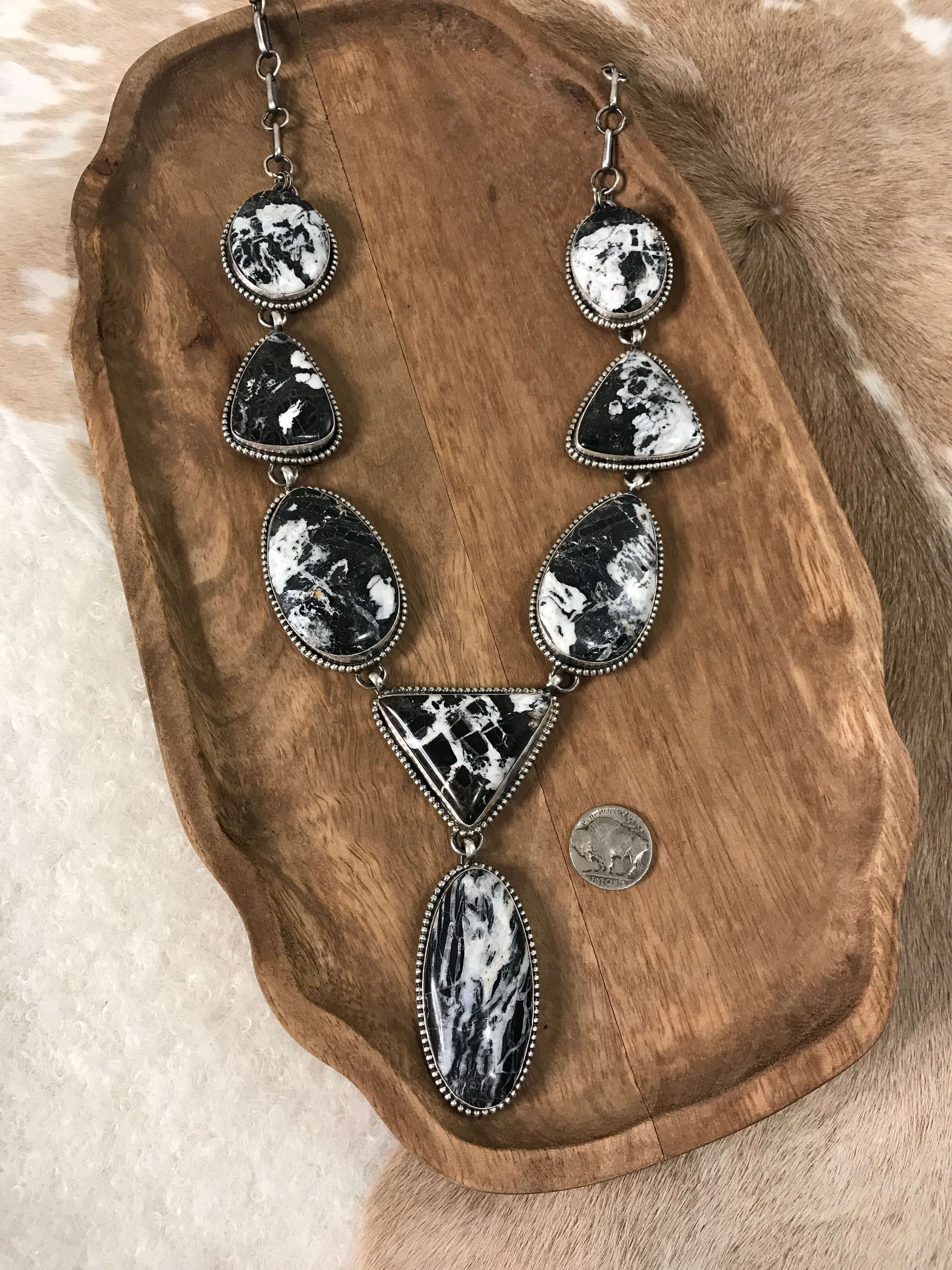 The Yukon Lariat Necklace - Image 4